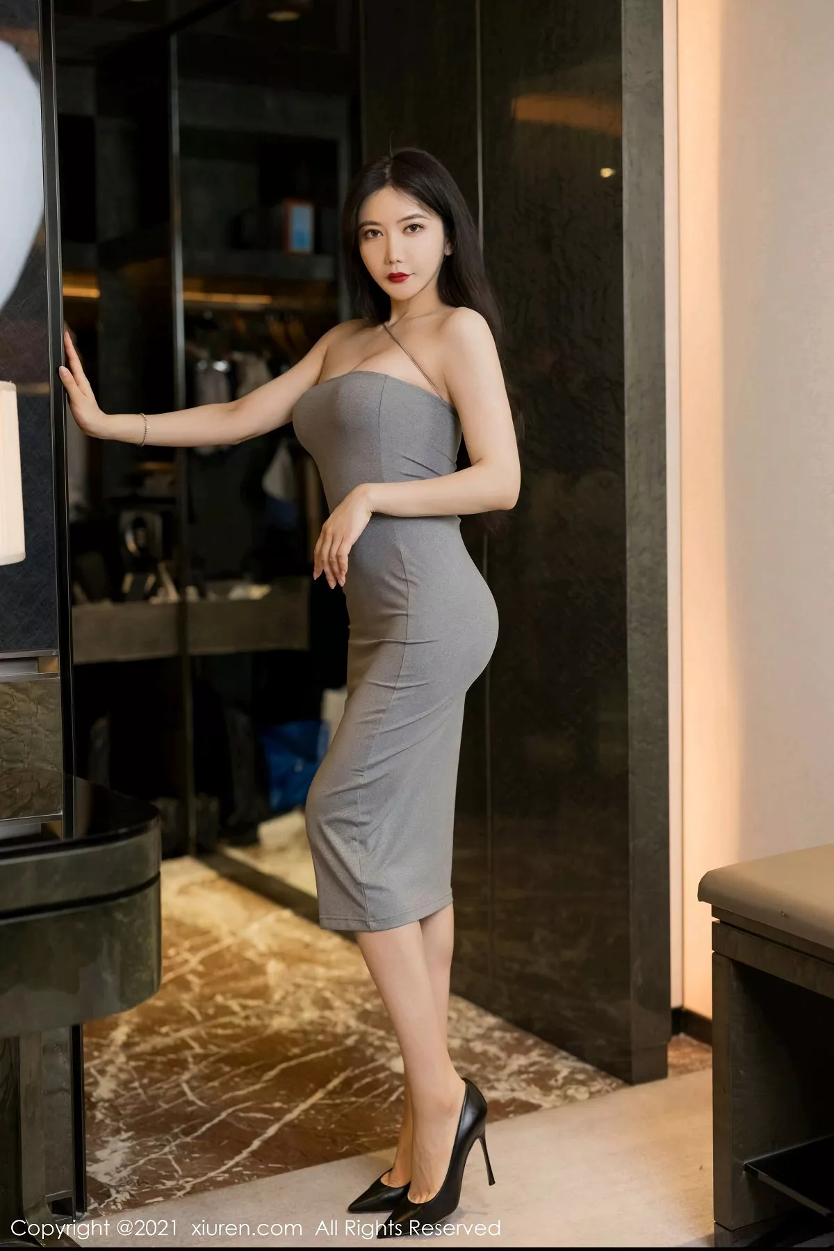 秀人集.com_[XiuRen秀人网]No.3154_女神心妍小公主长裙包裹婀娜体态蕾丝睡衣秀火辣身材诱惑写真39P