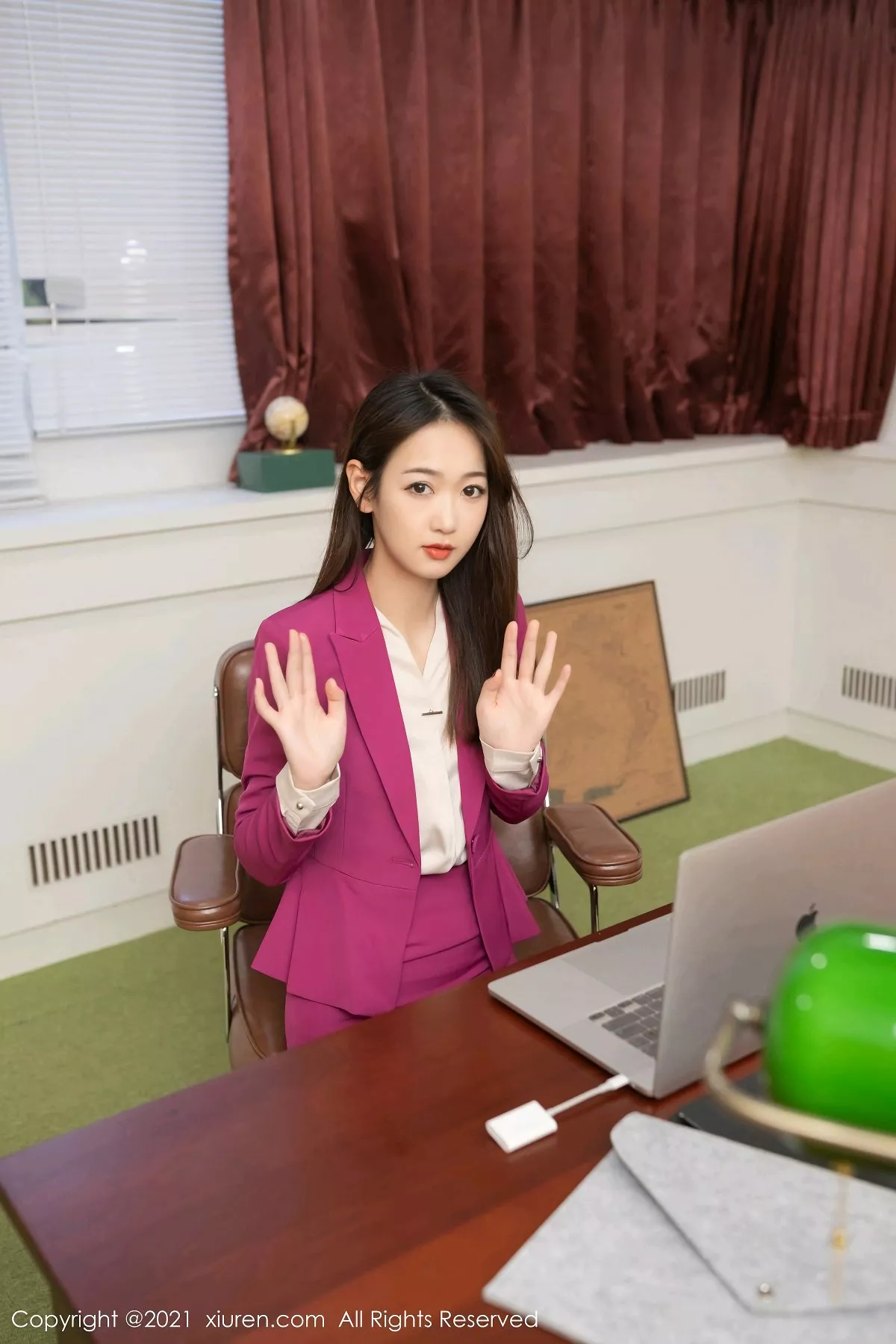 秀人集.com_[XiuRen秀人网]No.3156_嫩模唐安琪红色秘书制服主题半脱露性感内衣秀苗条身材诱惑写真80P