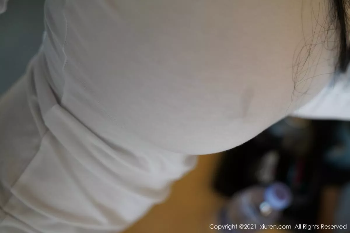 秀人集.com_[XiuRen秀人网]No.3162_嫩模美七Mia私房白色紧身衣配白色吊袜真空秀惹火身材诱惑写真75P