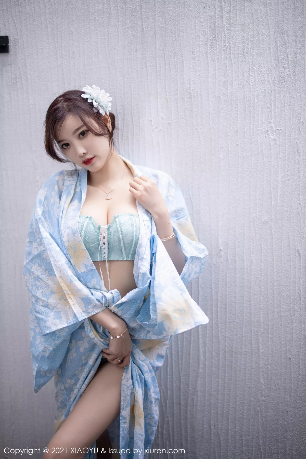 秀人集.com_[XiaoYu画语界]Vol.482_女神杨晨晨sugar厦门旅拍户外日式和服系列半脱撩人诱惑写真80P