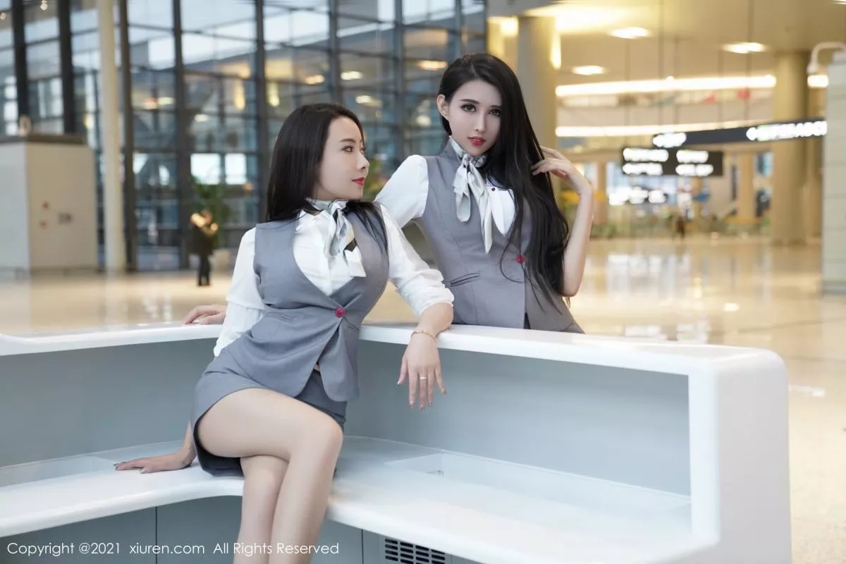 秀人集.com_[XiuRen秀人网]No.3173_模特果儿Victoria＆葛征私房空姐制服主题性感姐妹花撩人诱惑写真48P