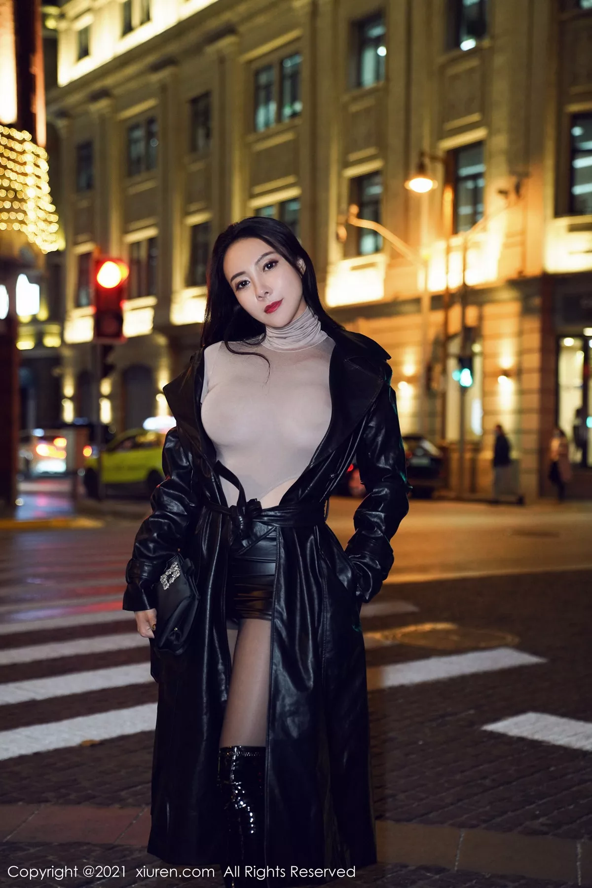 秀人集.com_[XiuRen秀人网]No.3207_御姐果儿Victoria江浙沪旅拍真空高叉连体衣配黑丝裤袜撩人诱惑写真50P