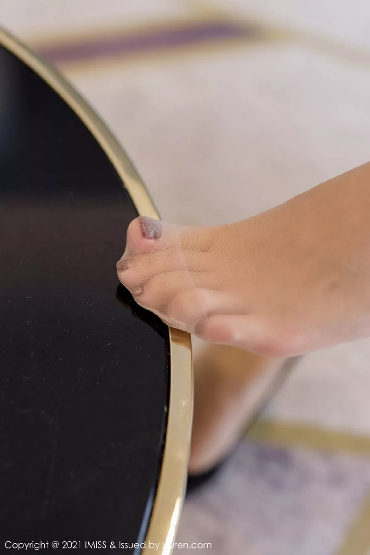 秀人集.com_[IMISS爱蜜社]Vol.551_嫩模杨紫嫣Cynthia职场0L典雅服饰露蕾丝吊袜秀翘臀美腿诱惑写真60P