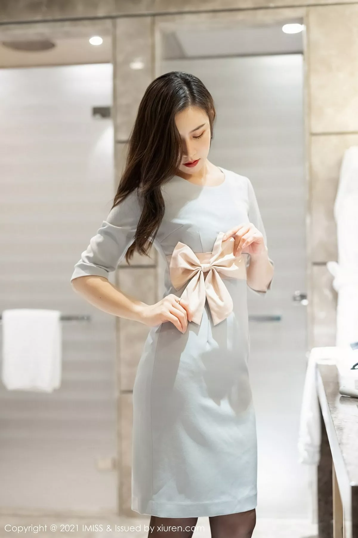 秀人集.com_[IMISS爱蜜社]Vol.552_气质美女Vanessa典雅职场OL主题私房黑丝吊袜极致魅惑写真63P