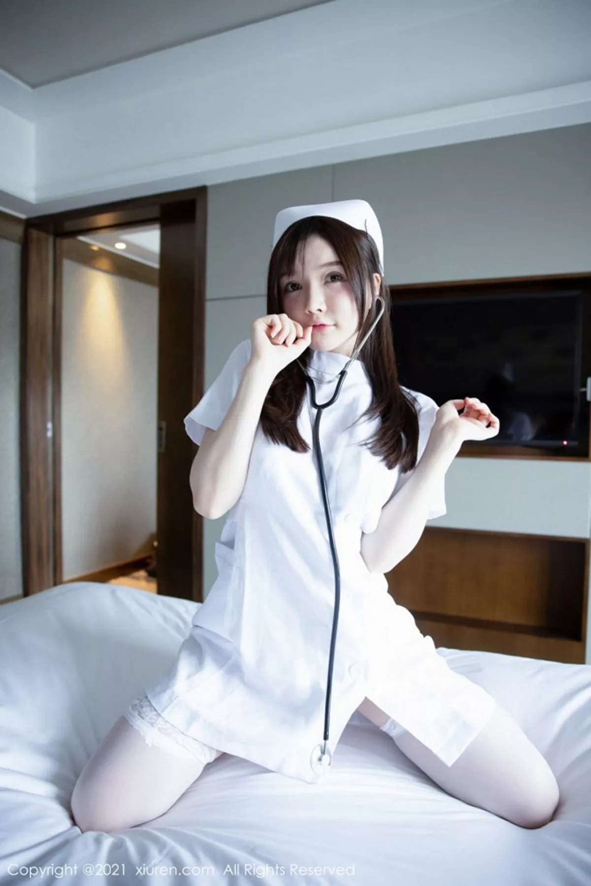 秀人集.com_[XiuRen秀人网]No.3114_女神糯美子Mini洁白护士制服主题私房蕾丝内衣秀豪乳翘臀诱惑写真54P