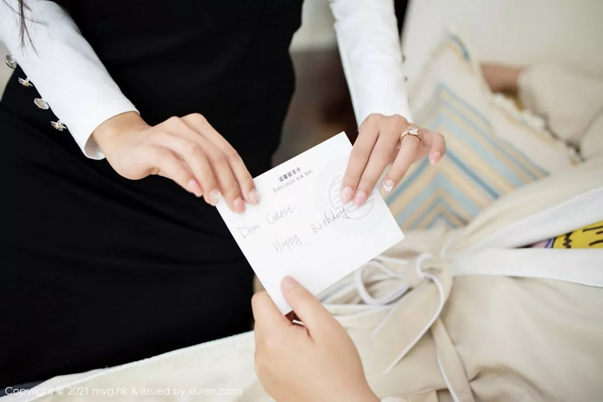 秀人集.com_[MyGirl美媛馆]Vol.492_女神王馨瑶yanni上司过生日主题黑裙下黑丝裤袜秀美腿诱惑写真88P