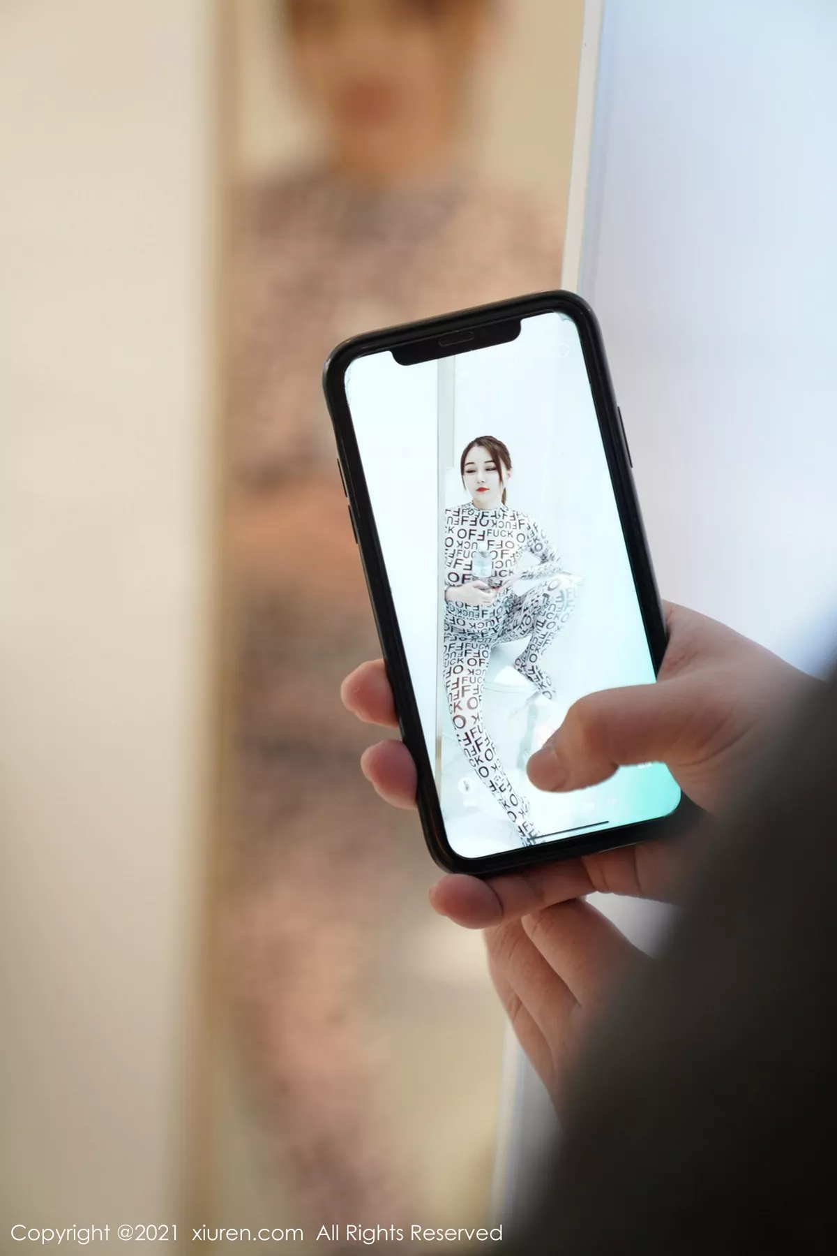 秀人集.com_[XiuRen秀人网]No.3225_女神凯竹私房性感紧身薄纱服饰半脱秀丰满身材火辣诱惑写真45P