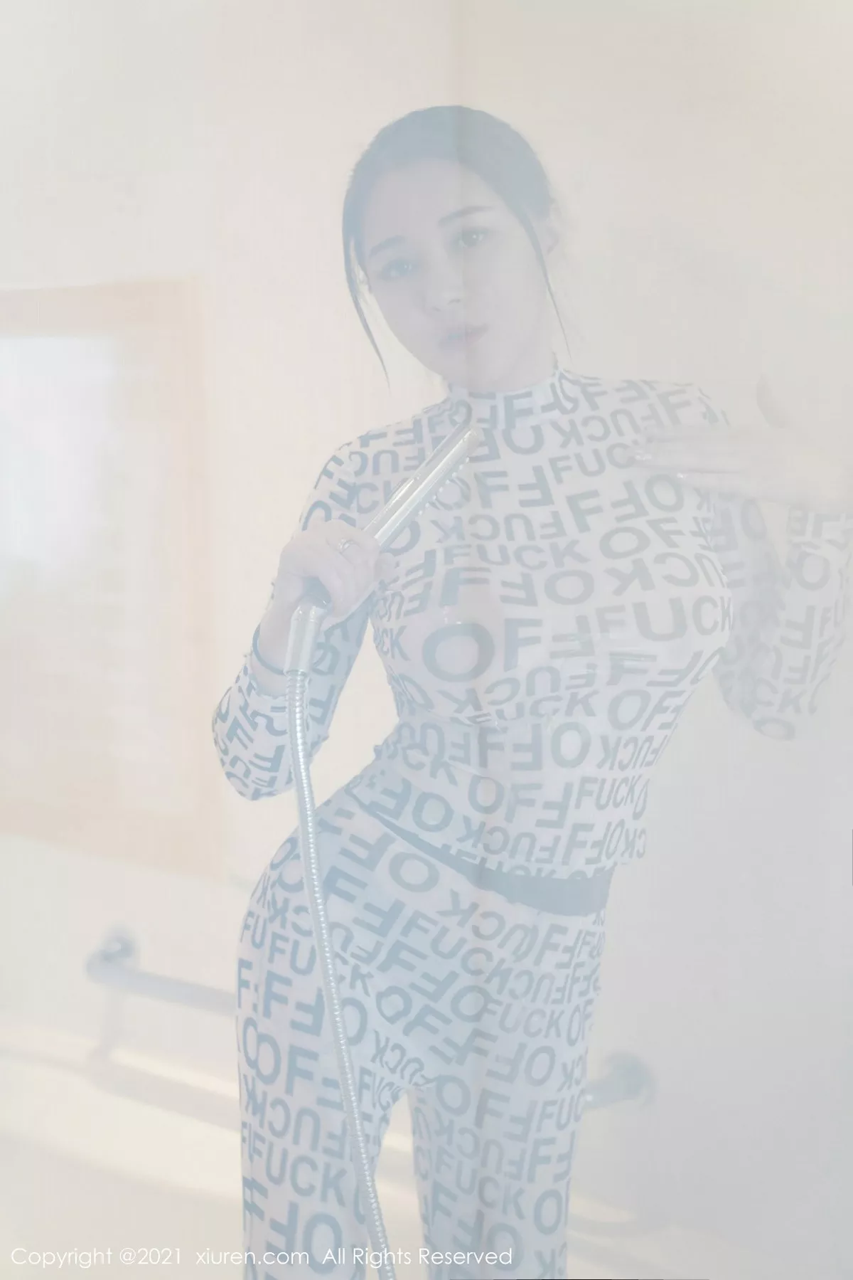 秀人集.com_[XiuRen秀人网]No.3225_女神凯竹私房性感紧身薄纱服饰半脱秀丰满身材火辣诱惑写真45P