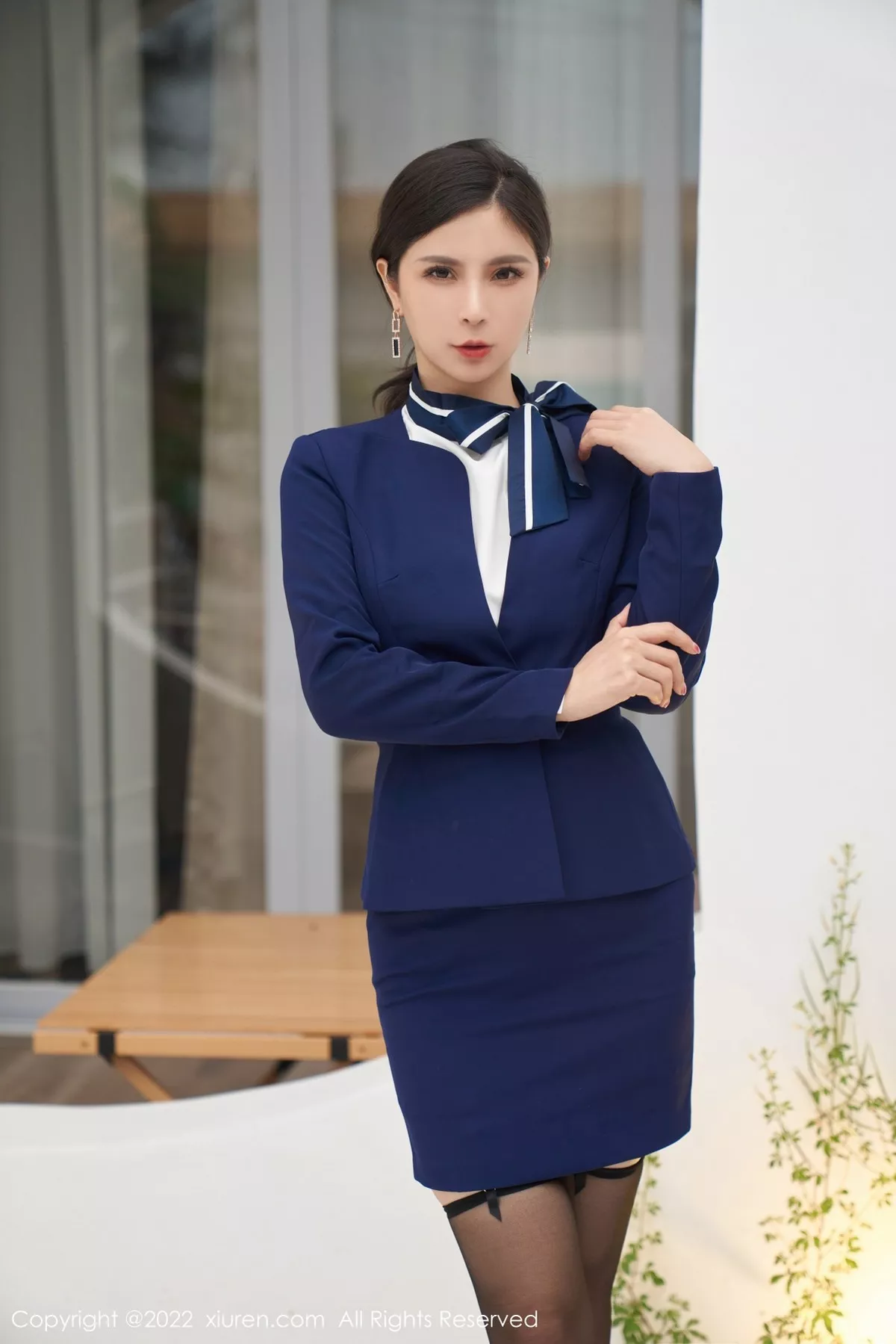 秀人集.com_[XiuRen秀人网]No.5210_模特小蛮妖Yummy半脱性感职业装露蕾丝内衣黑丝吊袜诱惑写真70P