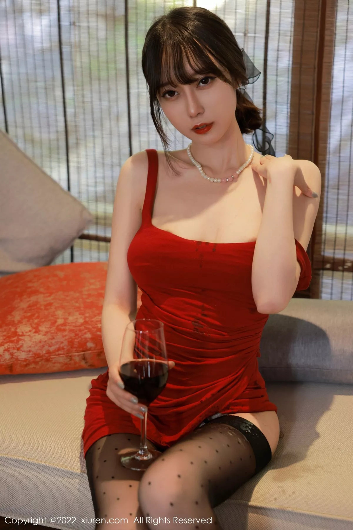 秀人集.com_[XiuRen秀人网]No.5231_模特玥儿玥er澳门旅拍性感红色连衣裙配魅惑黑丝撩人诱惑写真52P