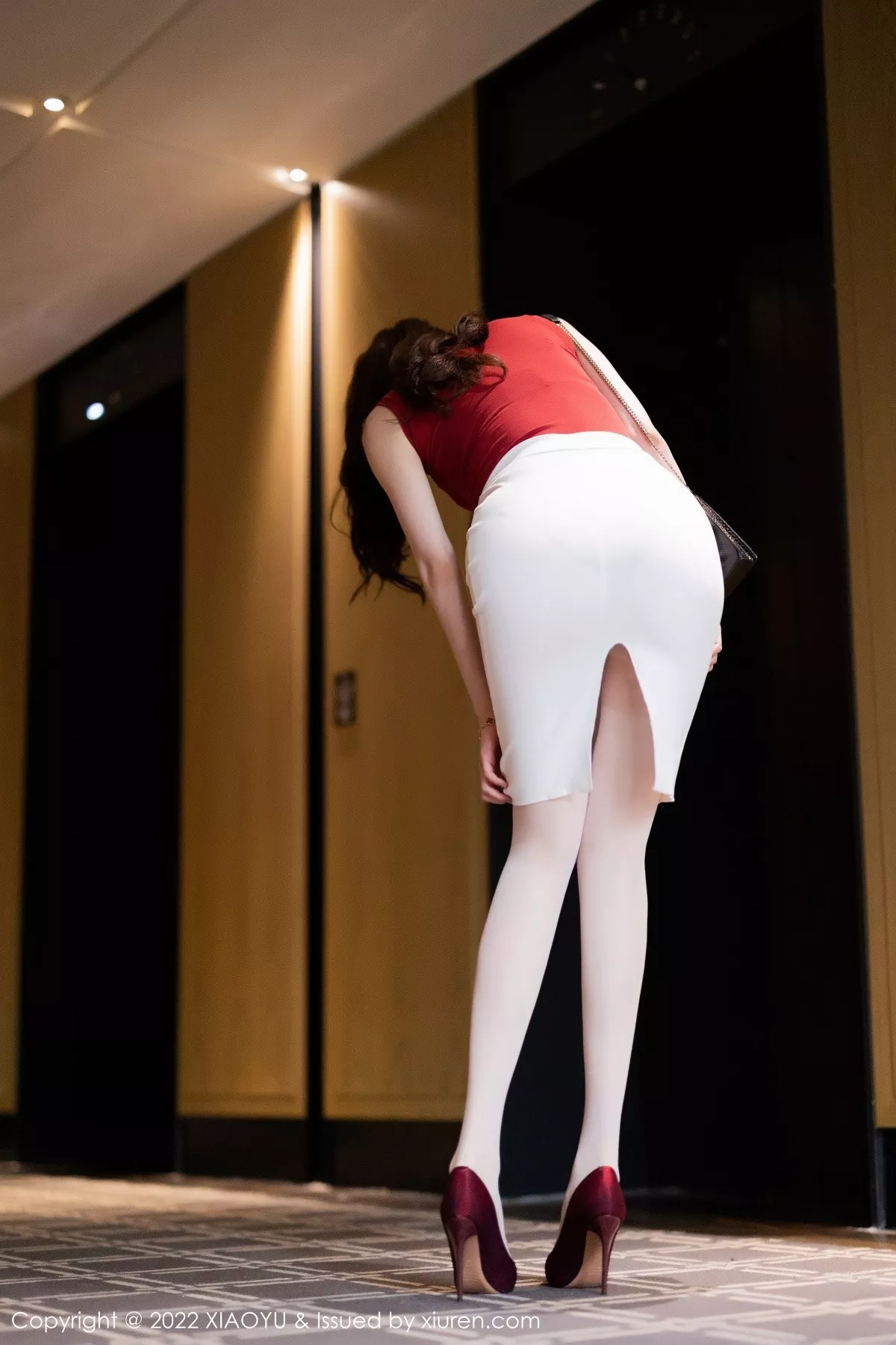 秀人集.com_[XiaoYu画语界]Vol.814_模特梦心玥性感收身上衣配白短裙露红色内衣超薄肉丝诱惑写真97P