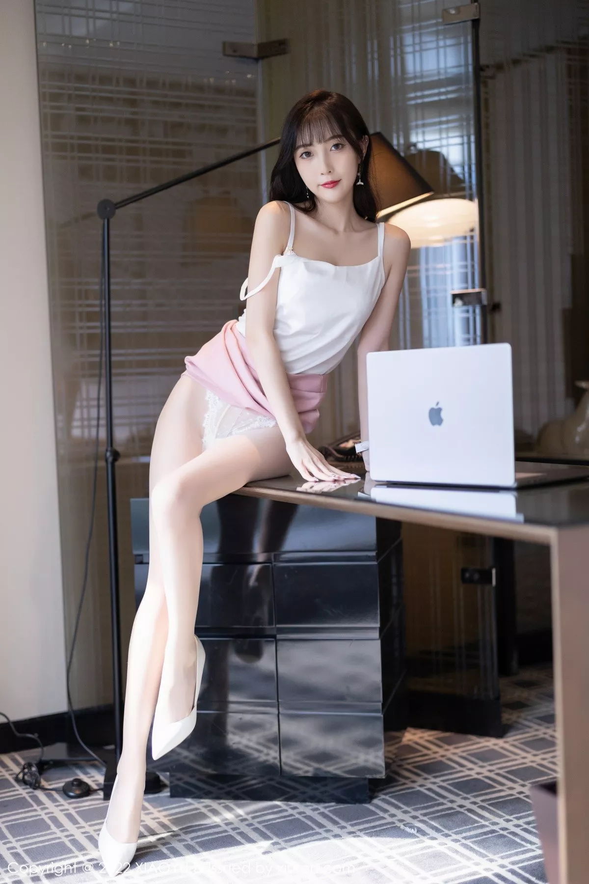 秀人集.com_[XiaoYu画语界]Vol.815_模特林星阑脱粉色职业装露性感白色蕾丝内衣配超薄肉丝诱惑写真86P