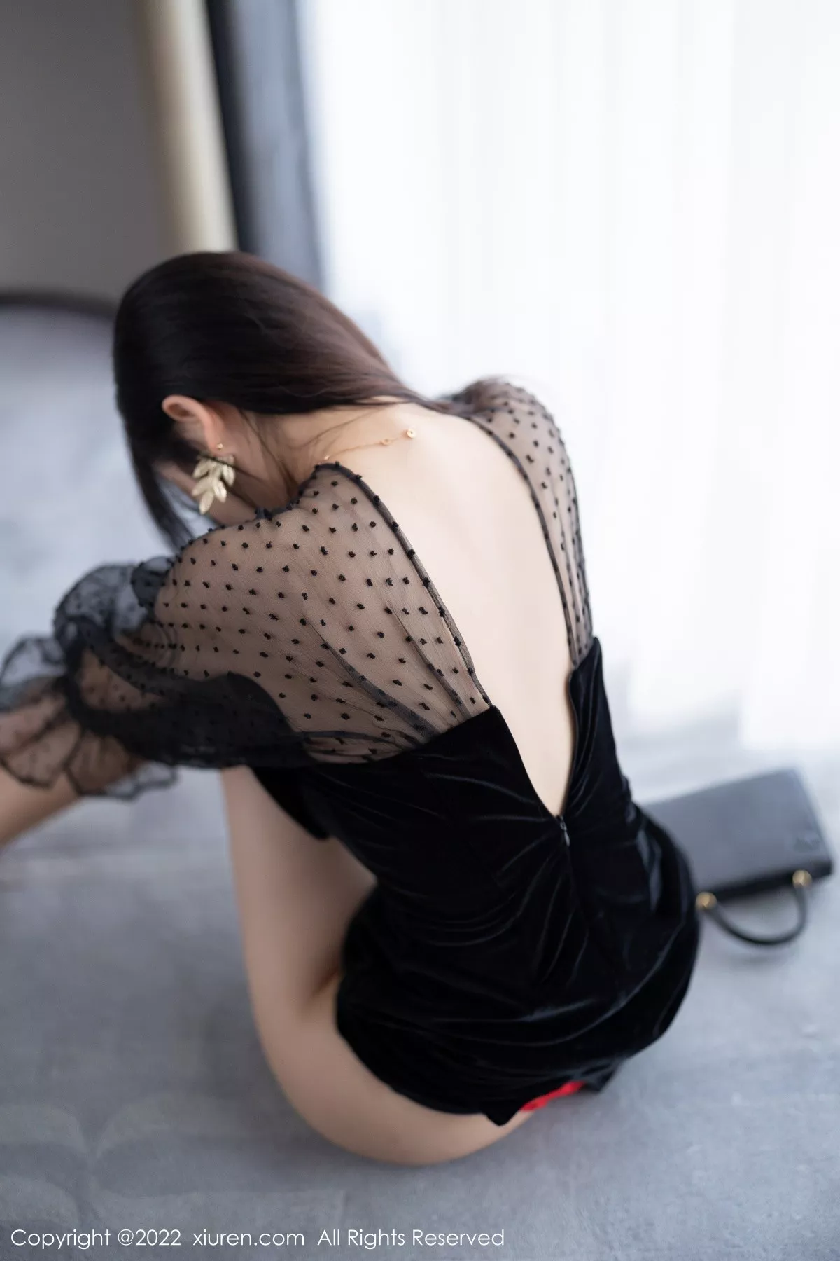 秀人集.com_[XiuRen秀人网]No.5264_女神杨晨晨Yome脱黑色轻透连衣裙露红色蕾丝内衣惹火诱惑写真84P