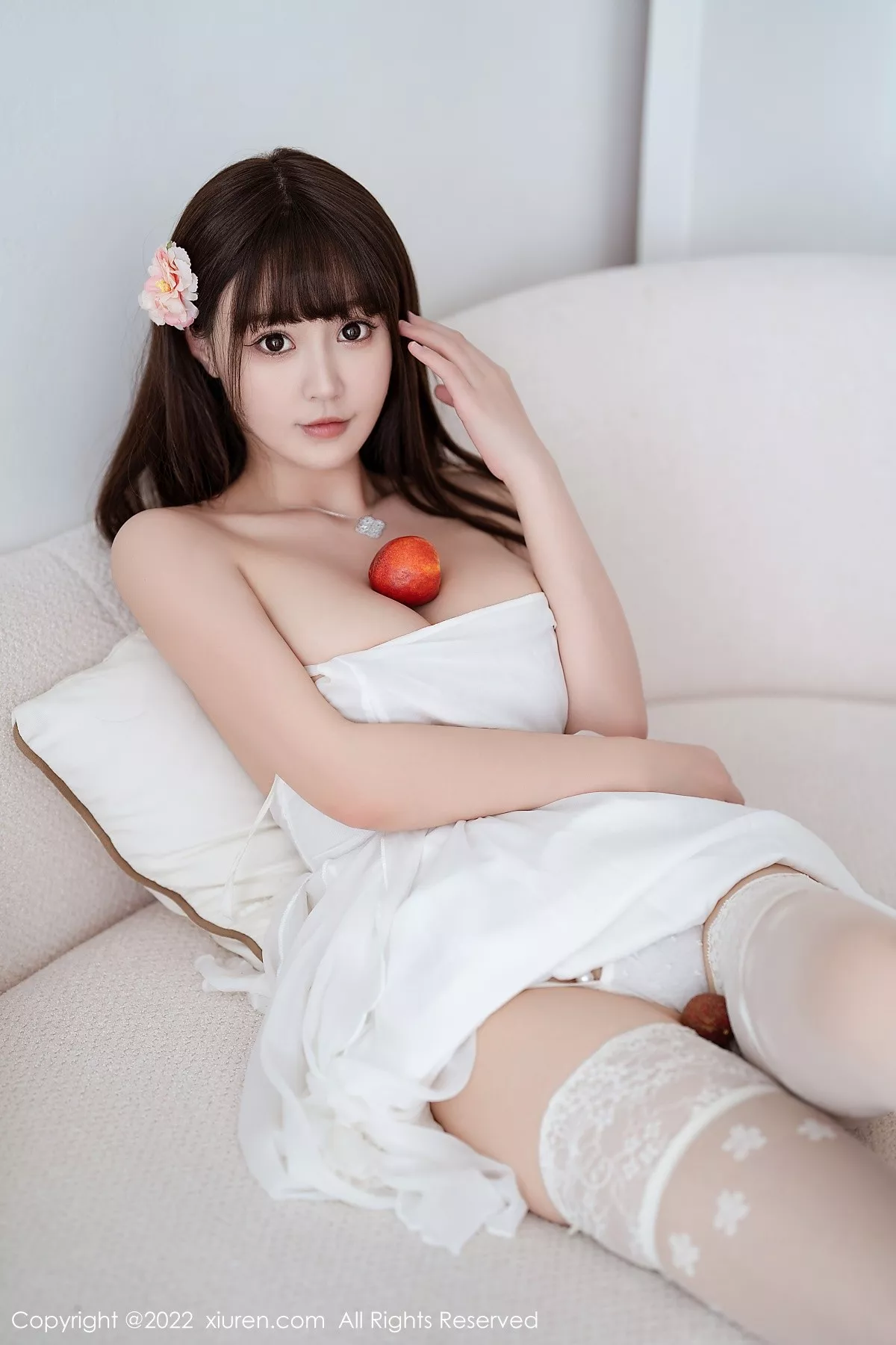 秀人集.com_[XiuRen秀人网]No.5261_女神朱可儿Flora大理旅拍白色露肩吊带裙配白丝袜丰满诱惑写真114P