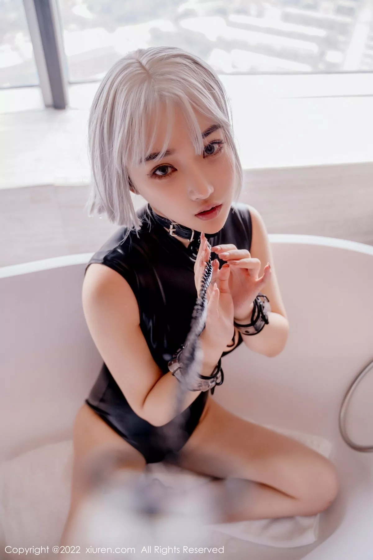 秀人集.com_[XiuRen秀人网]No.5272_模特西门小玉私房浴室黑漆皮死库水粘稠液体湿身撩人诱惑写真68P