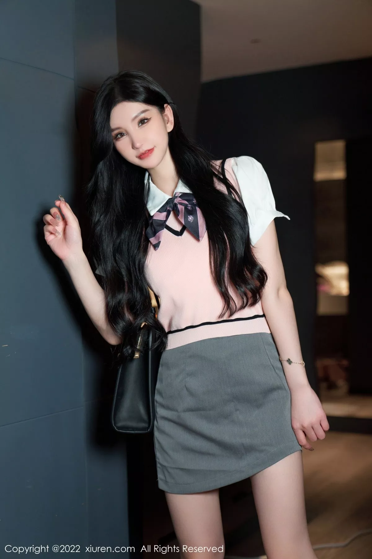 秀人集.com_[XiuRen秀人网]No.5285_女神周于希Sally心愿旅拍私房情趣捆绑露淡粉蕾丝内衣诱惑写真86P