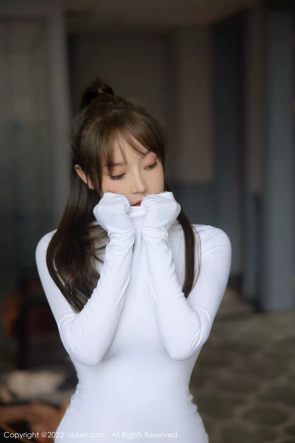 秀人集.com_[XiuRen秀人网]No.5304_模特豆瓣酱私房性感白色轻透服饰配白丝袜秀丰满身材诱惑写真87P