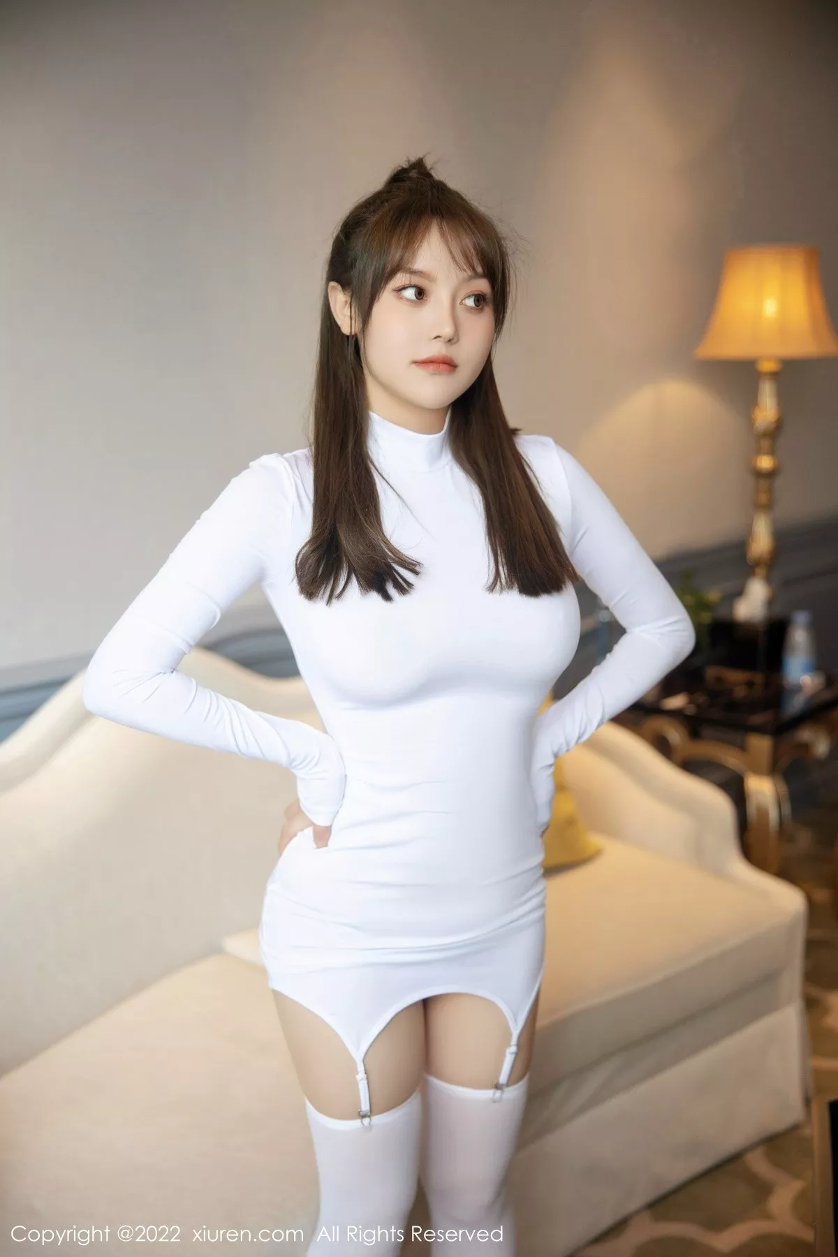 秀人集.com_[XiuRen秀人网]No.5304_模特豆瓣酱私房性感白色轻透服饰配白丝袜秀丰满身材诱惑写真87P