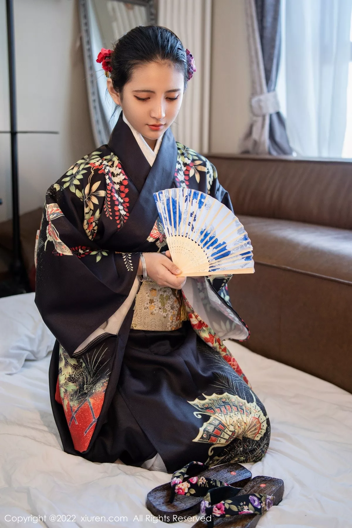 秀人集.com_[XiuRen秀人网]No.5309_模特久久Aimee日系居家和服半脱露白色抹胸内衣秀豪乳诱惑写真62P