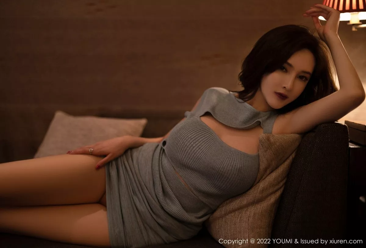 秀人集.com_[YouMi尤蜜荟]Vol.822_女神奶瓶土肥圆私房灰色镂空连衣长裙半撩秀翘臀迷人诱惑写真75P