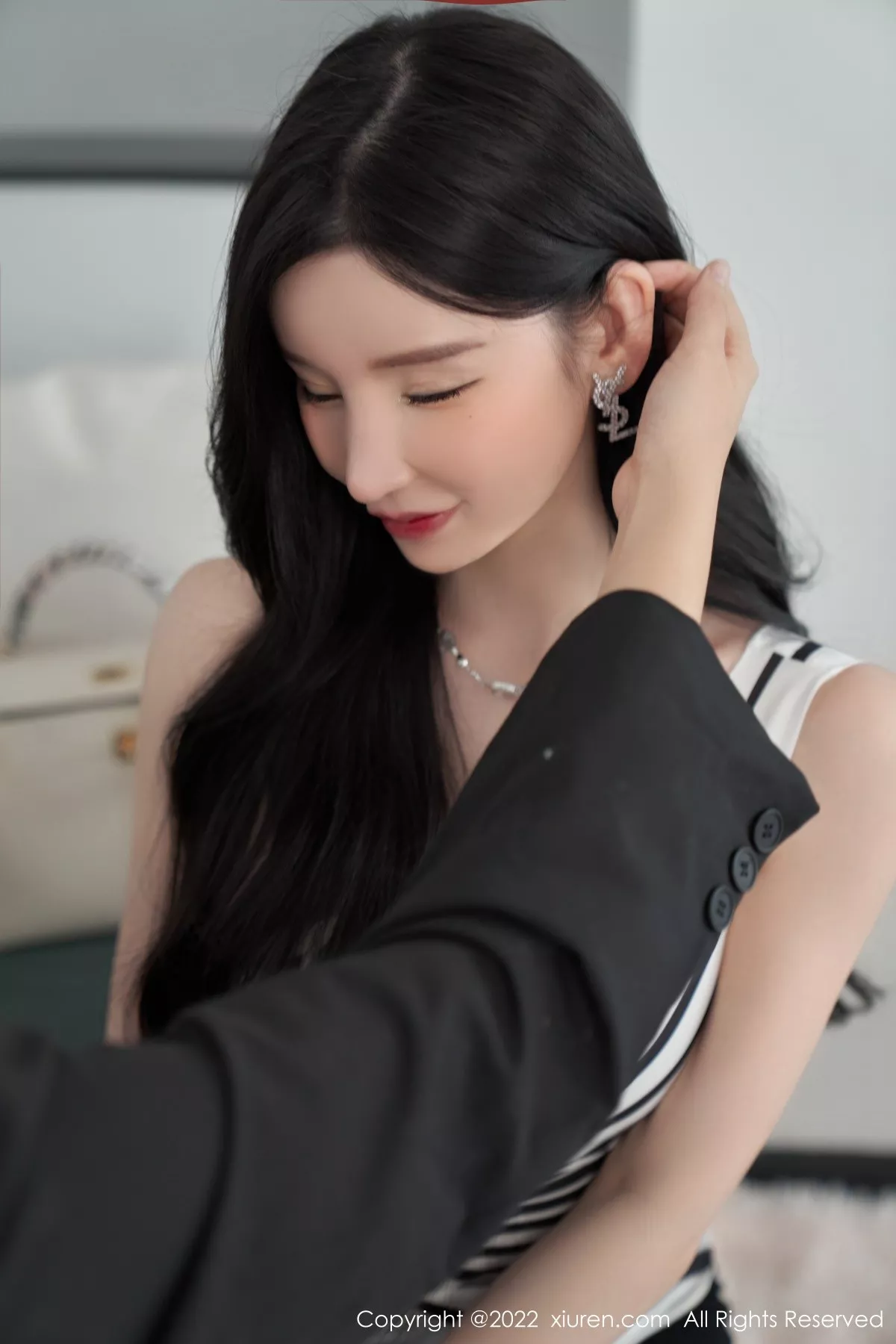 秀人集.com_[XiuRen秀人网]No.5361_女神周于希Sally心愿旅拍性感露肩上衣配超薄肉丝完美诱惑写真77P