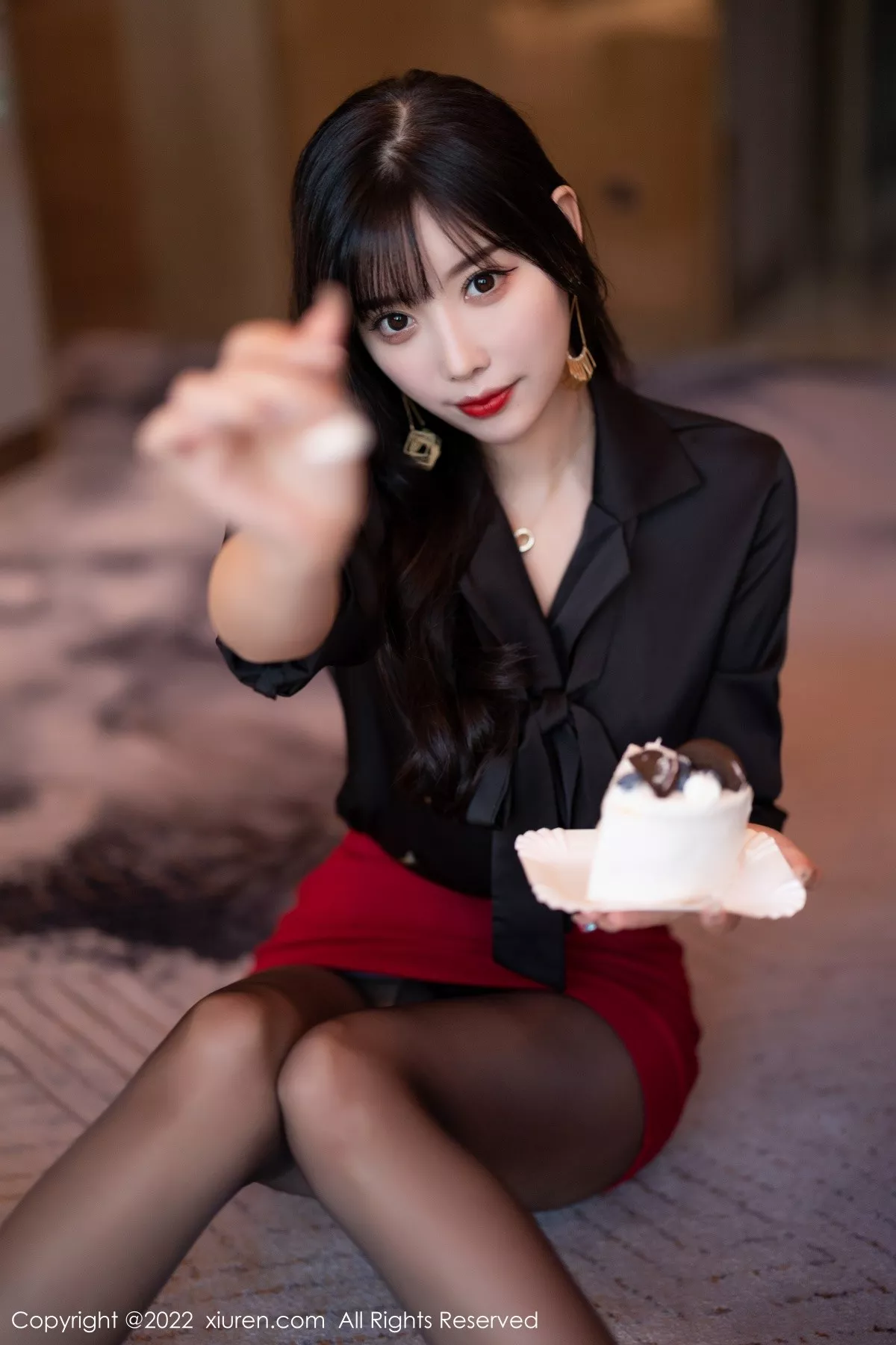 秀人集.com_[XiuRen秀人网]No.5390_女神杨晨晨Yome半脱露轻透蕾丝内衣配超薄无内黑丝诱惑写真82P