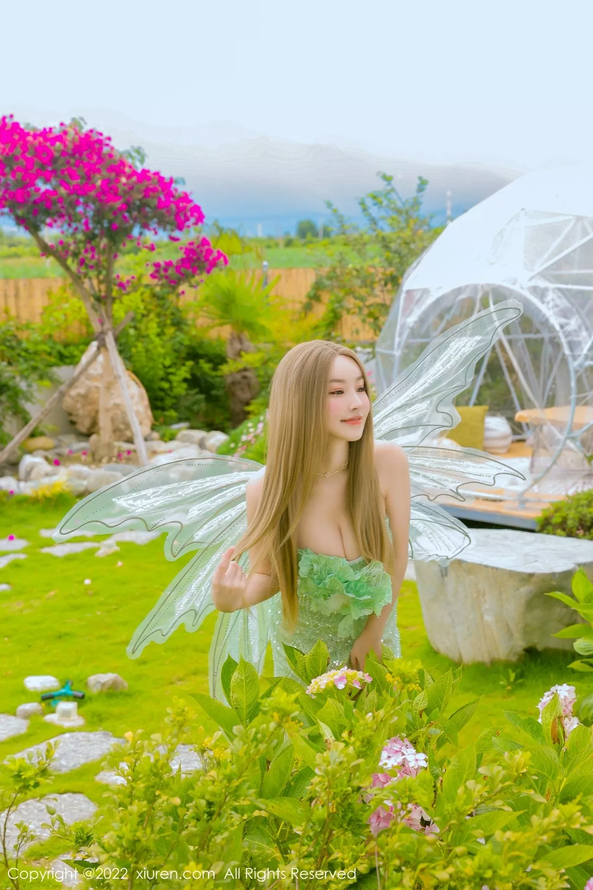 秀人集.com_[XiuRen秀人网]No.5382_女神朱可儿Flora大理旅拍绿色精灵服饰低胸秀傲人豪乳诱惑写真68P