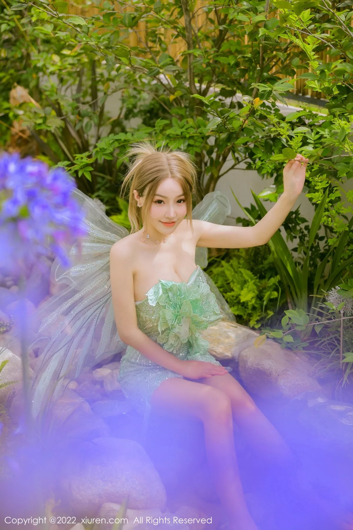 秀人集.com_[XiuRen秀人网]No.5382_女神朱可儿Flora大理旅拍绿色精灵服饰低胸秀傲人豪乳诱惑写真68P