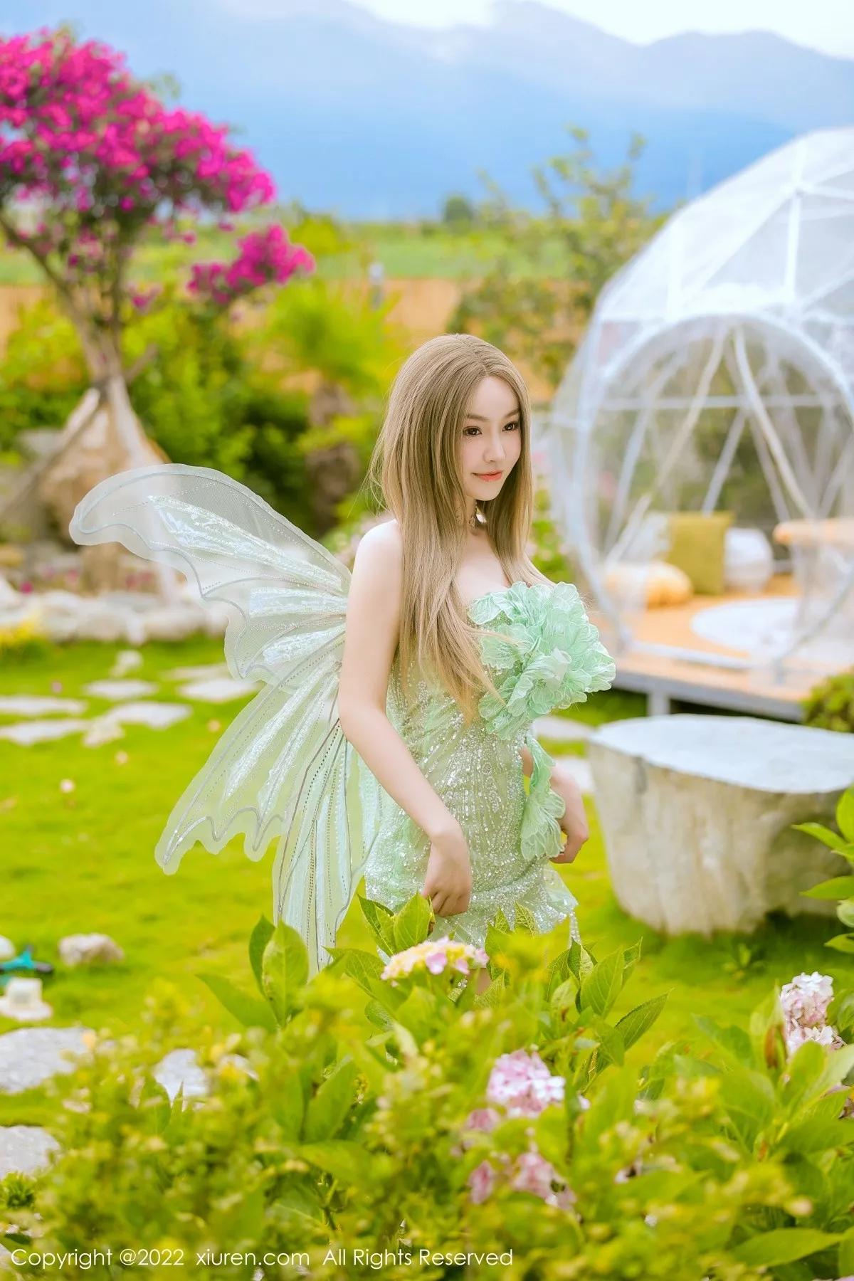 秀人集.com_[XiuRen秀人网]No.5382_女神朱可儿Flora大理旅拍绿色精灵服饰低胸秀傲人豪乳诱惑写真68P