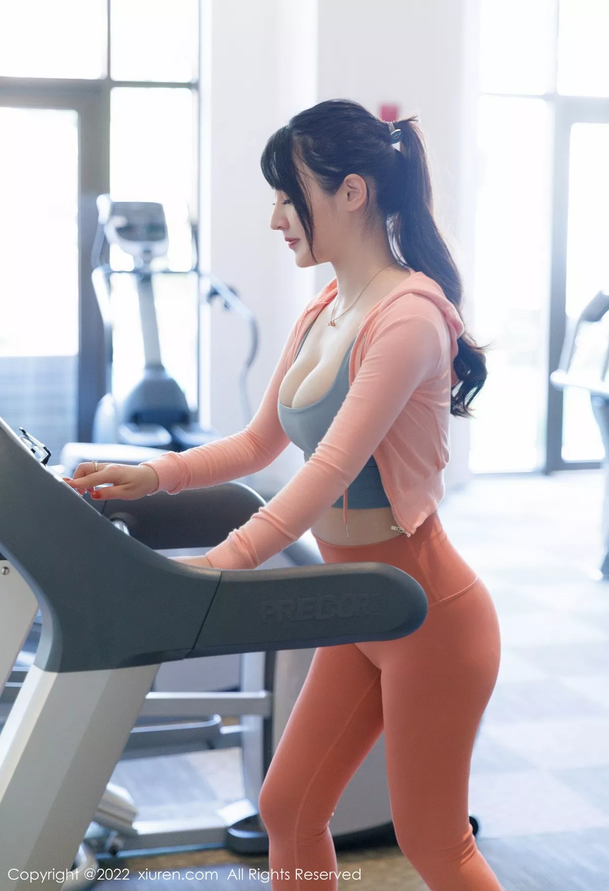 秀人集.com_[XiuRen秀人网]No.5406_模特诗诗kiki健身房场景性感紧身运动服秀惹火身材诱惑写真55P
