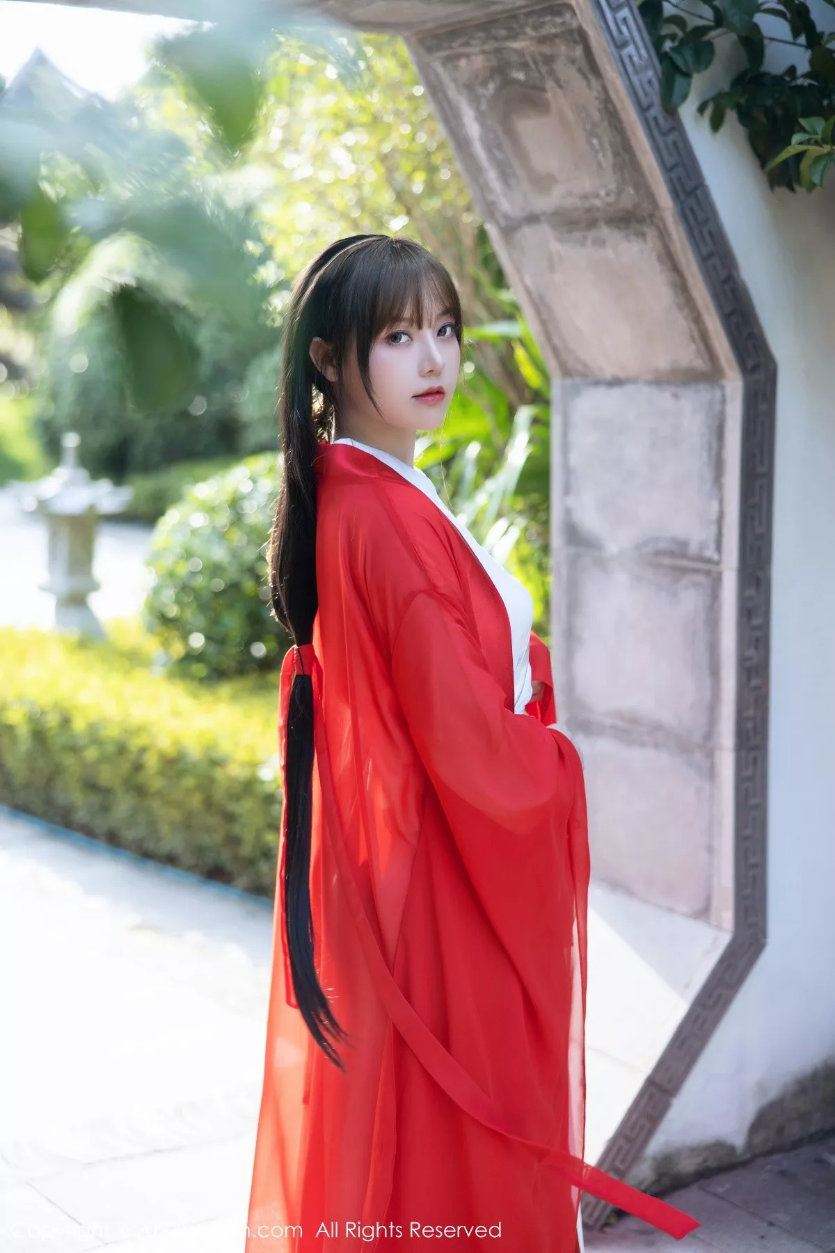 秀人集.com_[XiuRen秀人网]No.5414_模特豆瓣酱性感红色唐韵古装服饰半脱露傲人豪乳惹火诱惑写真80P