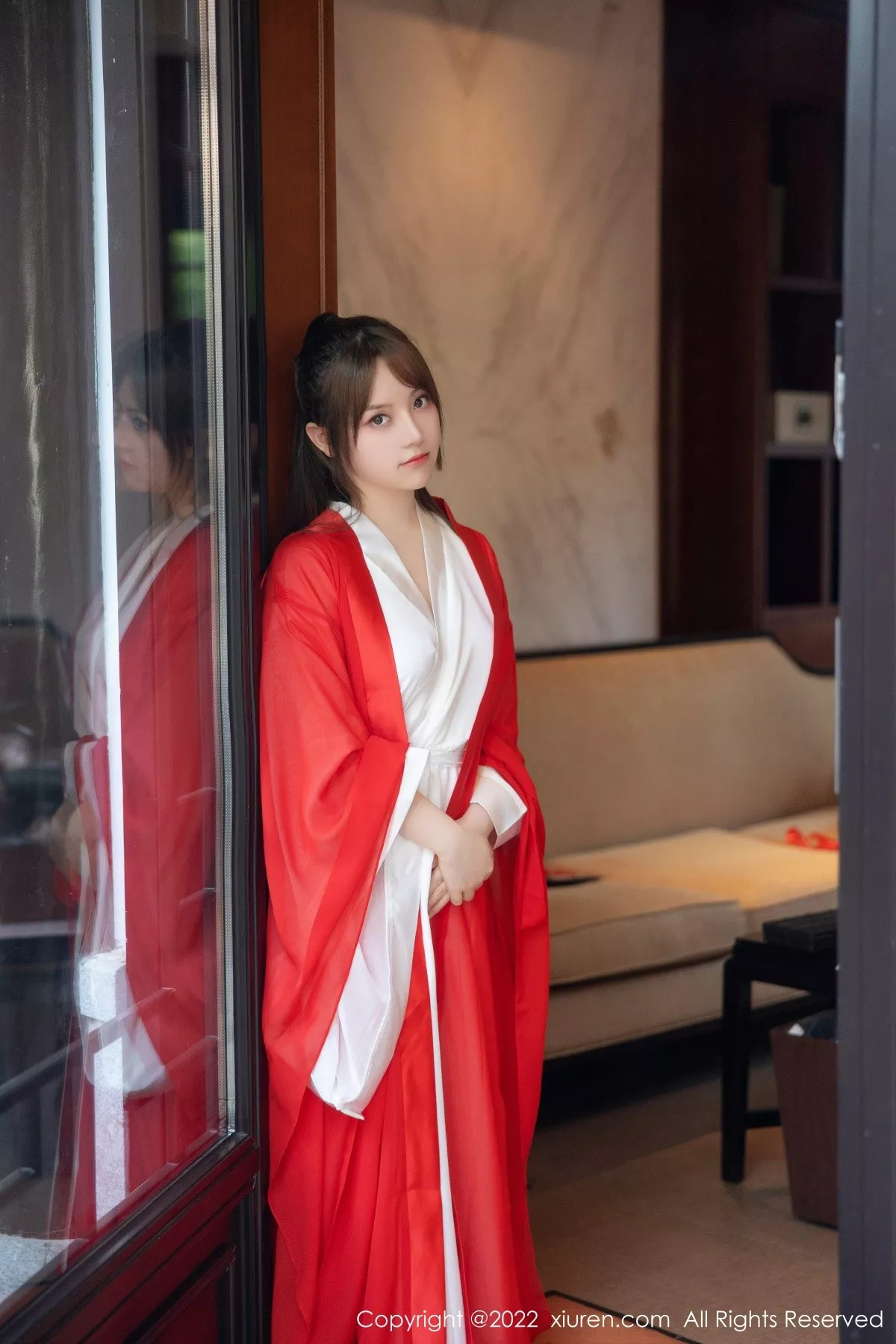 秀人集.com_[XiuRen秀人网]No.5414_模特豆瓣酱性感红色唐韵古装服饰半脱露傲人豪乳惹火诱惑写真80P