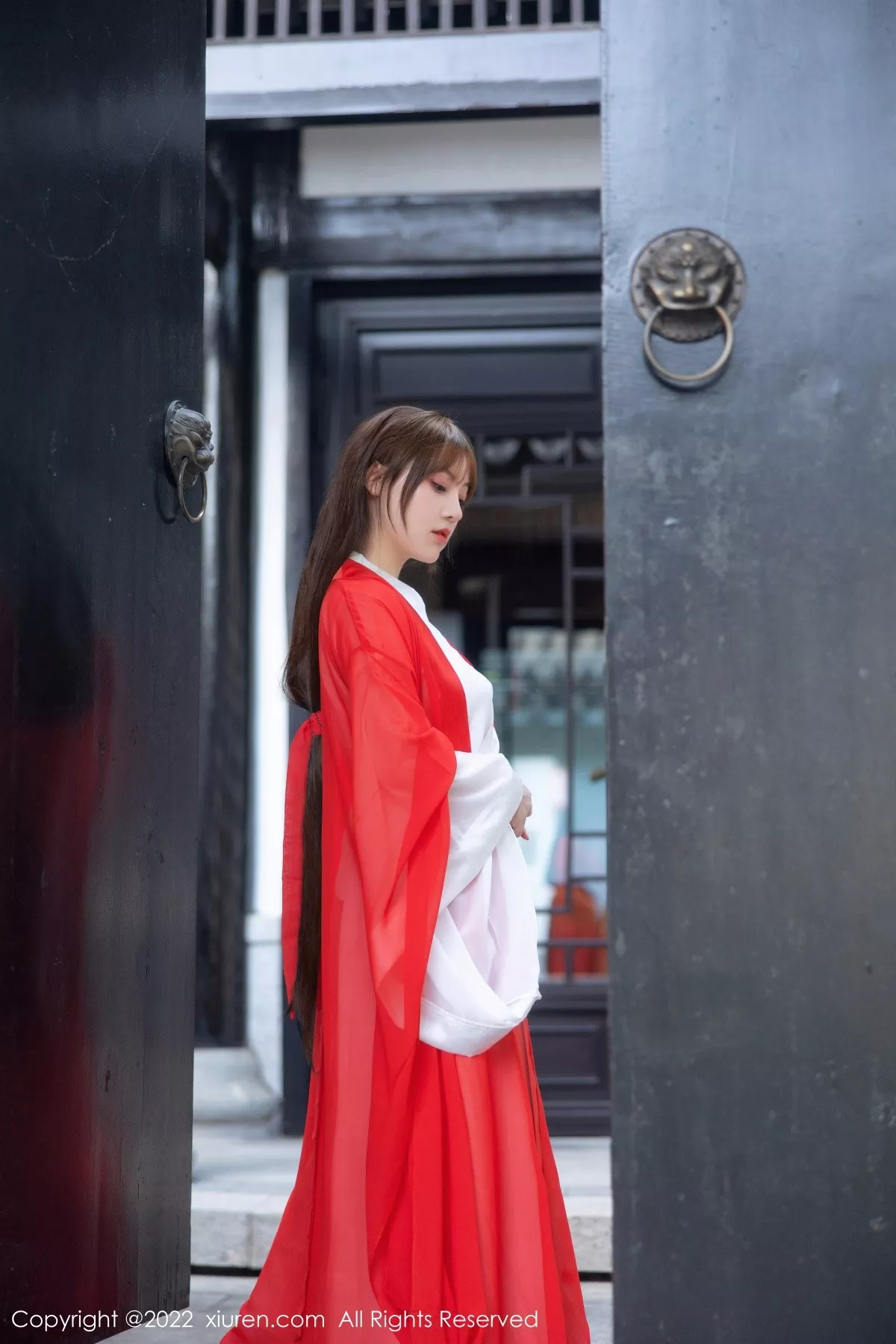 秀人集.com_[XiuRen秀人网]No.5414_模特豆瓣酱性感红色唐韵古装服饰半脱露傲人豪乳惹火诱惑写真80P