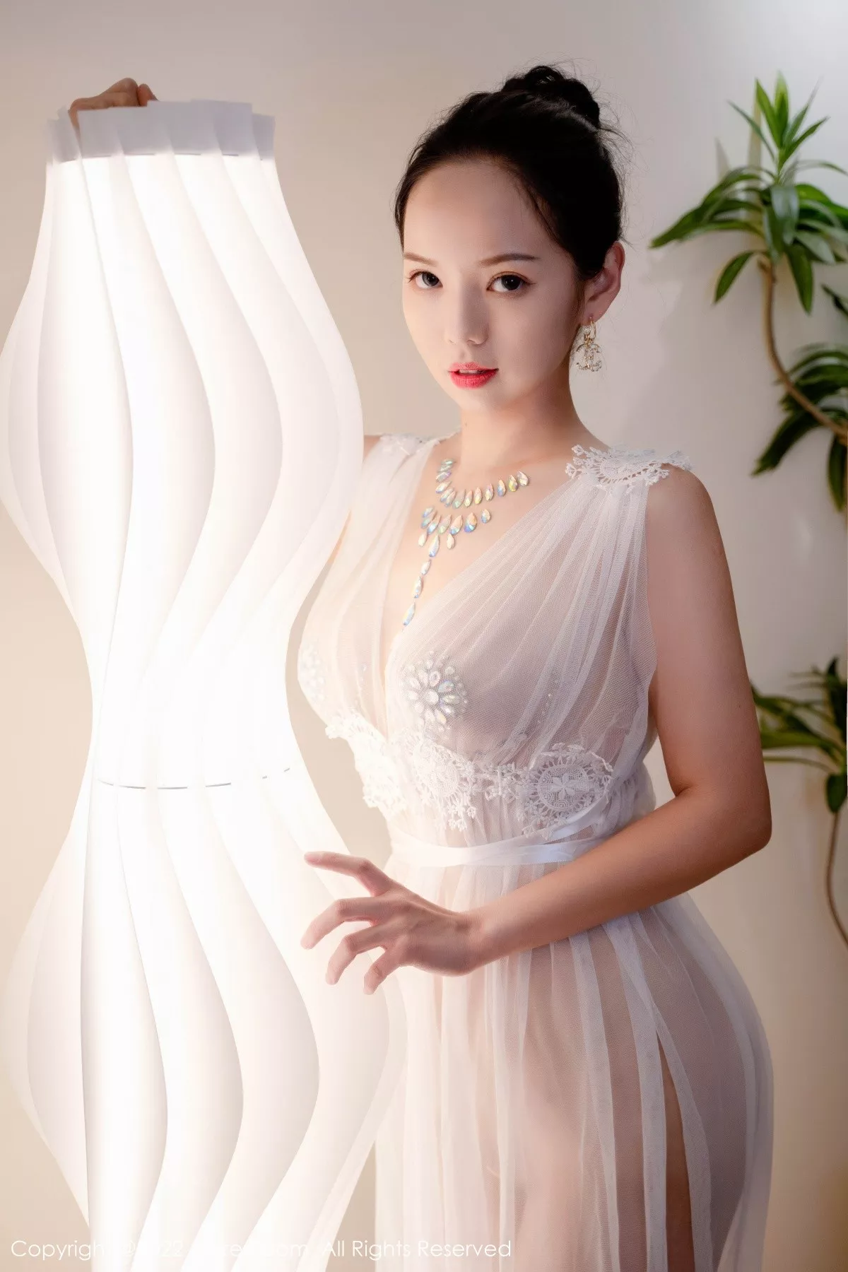 秀人集.com_[XiuRen秀人网]No.5434_模特大美妞儿私房透视薄纱露情趣镶钻服饰秀火辣身材诱惑写真62P