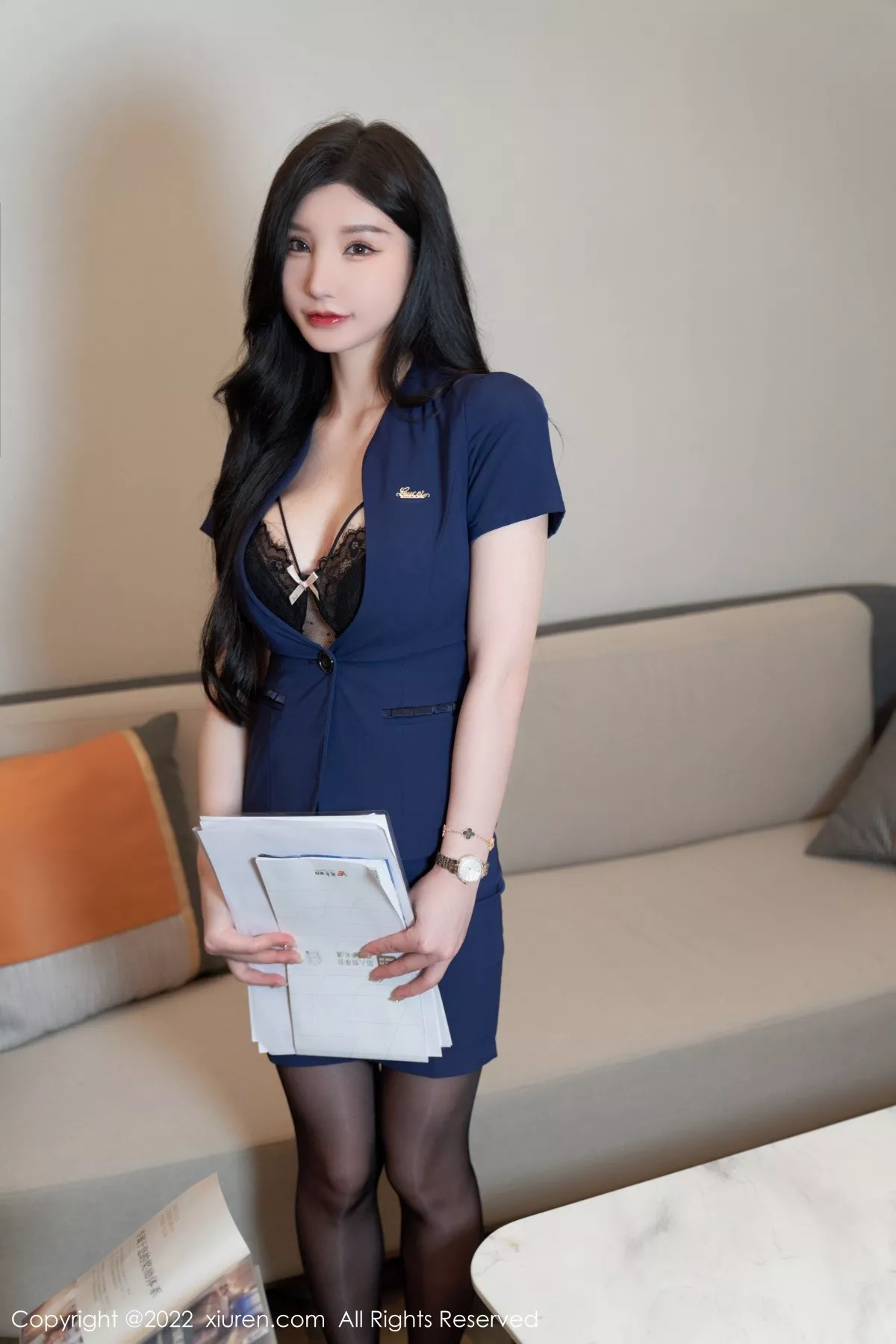 秀人集.com_[XiuRen秀人网]No.5324_女神周于希Sally心愿旅拍脱蓝色职业装露黑色蕾丝内衣诱惑写真81P