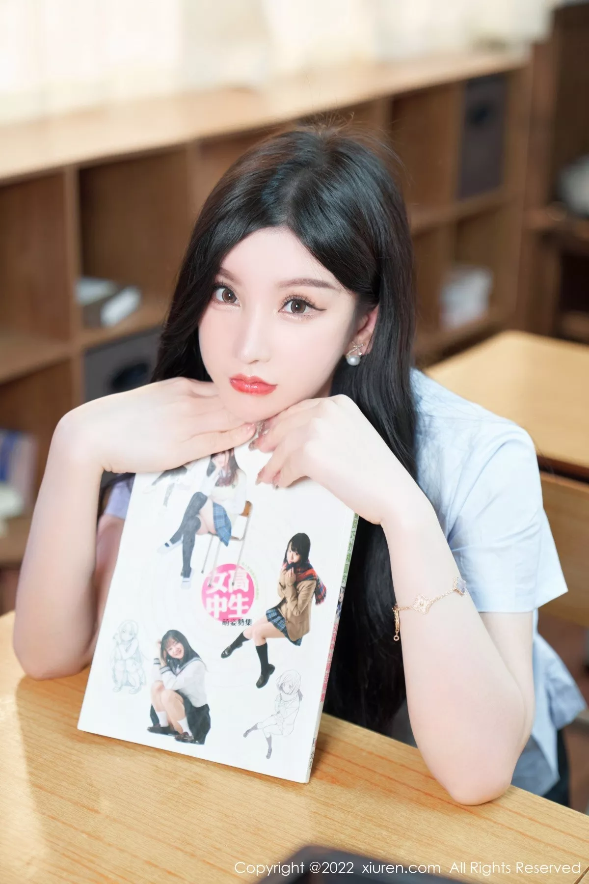 秀人集.com_[XiuRen秀人网]No.5452_女神周于希Sally学妹装扮半脱露黑色蕾丝边内衣撩人诱惑写真76P