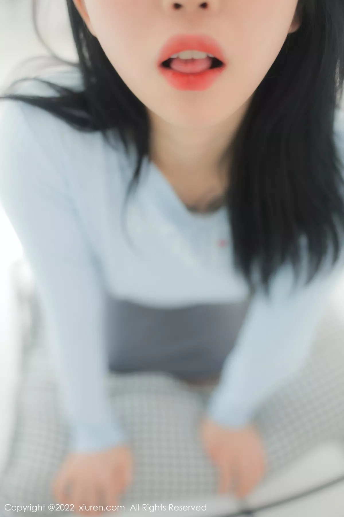 秀人集.com_[XiuRen秀人网]No.5453_模特小麦是只喵大理旅拍私房性感灰色短裙露浑圆翘臀诱惑写真96P