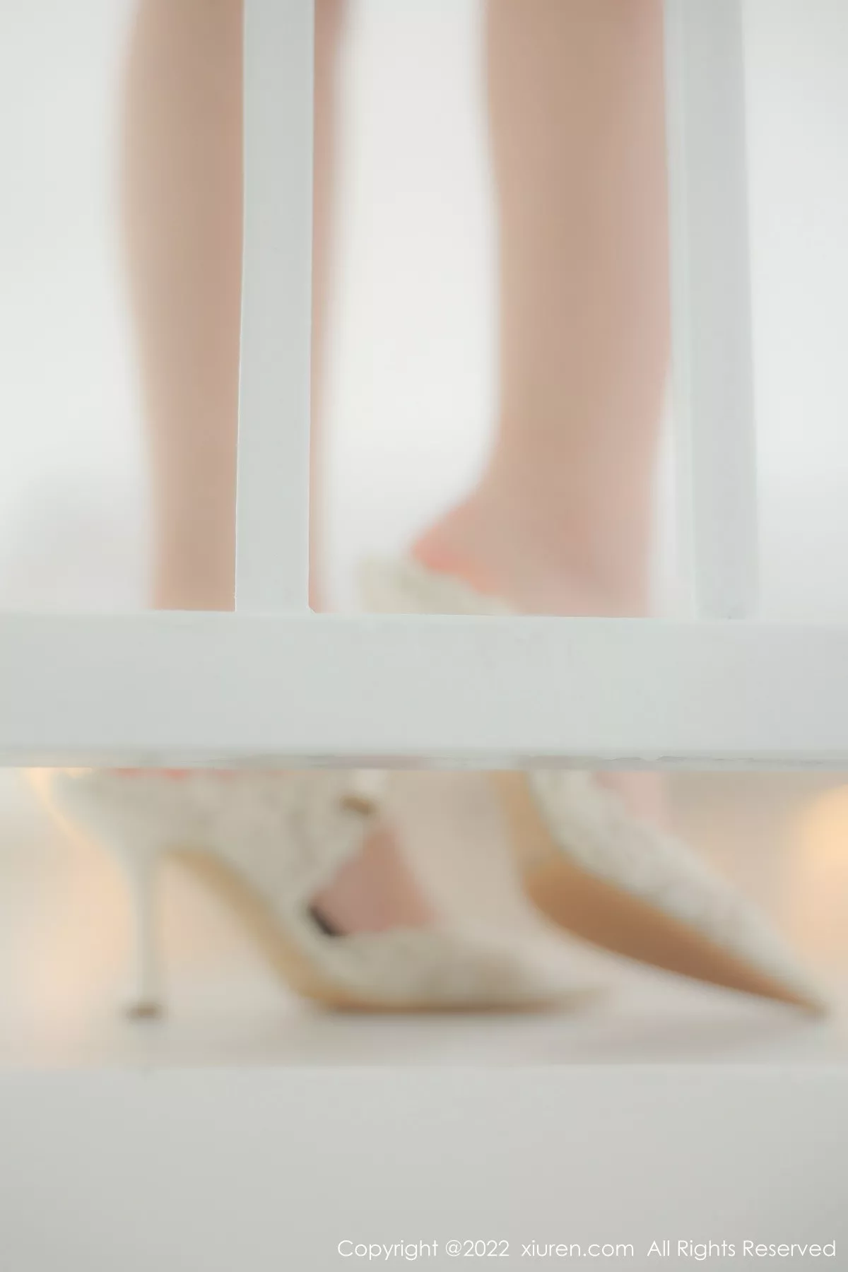 秀人集.com_[XiuRen秀人网]No.5453_模特小麦是只喵大理旅拍私房性感灰色短裙露浑圆翘臀诱惑写真96P