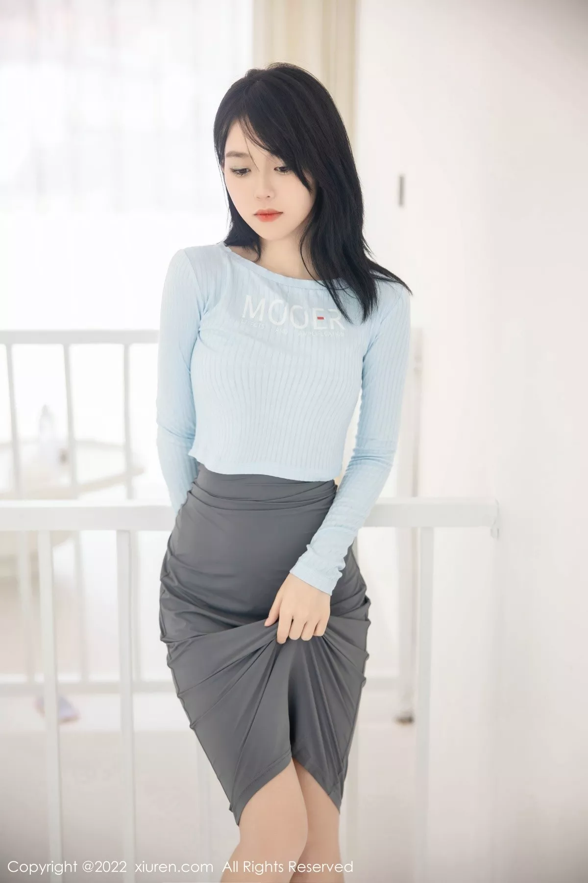 秀人集.com_[XiuRen秀人网]No.5453_模特小麦是只喵大理旅拍私房性感灰色短裙露浑圆翘臀诱惑写真96P