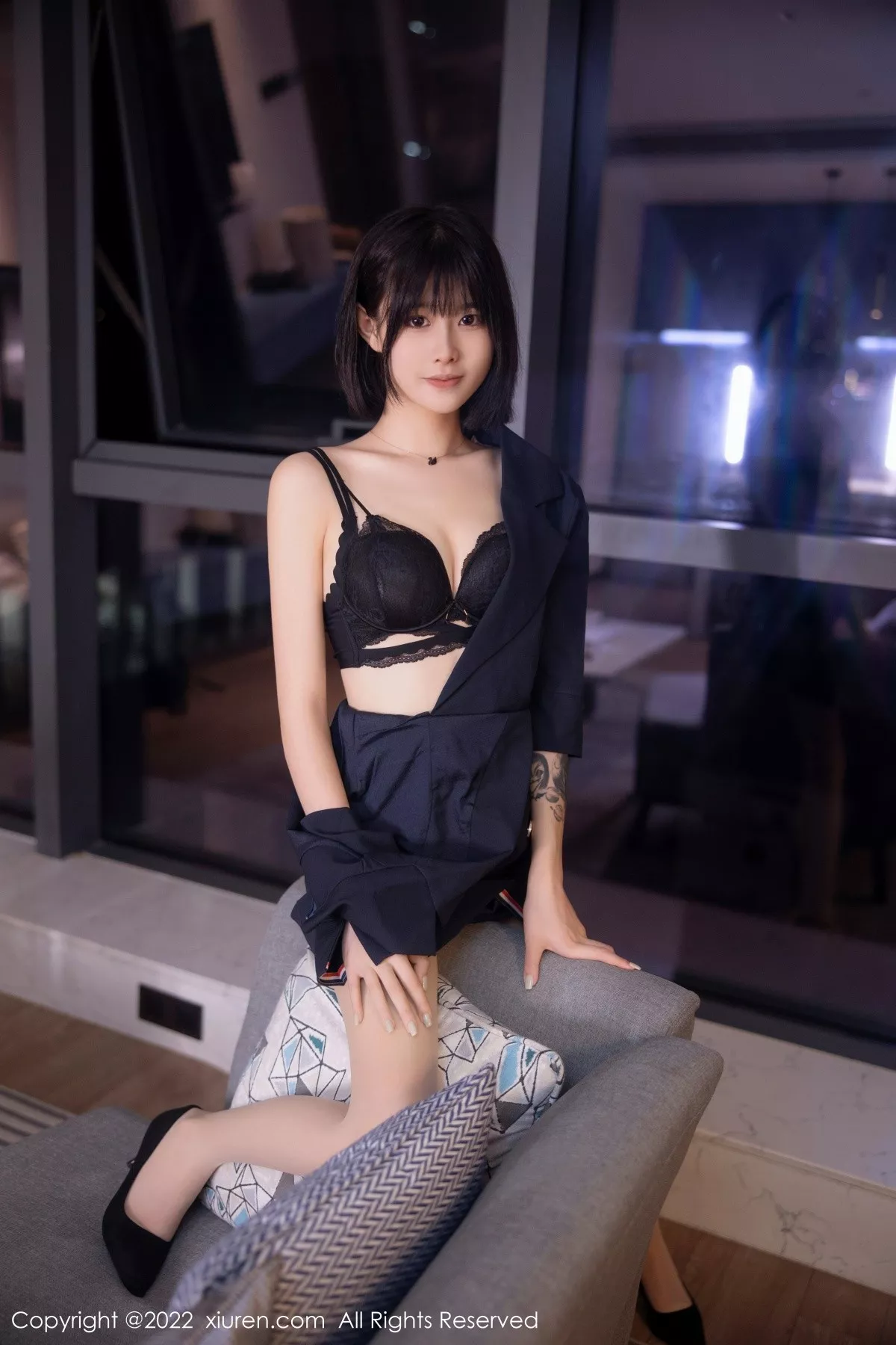 秀人集.com_[XiuRen秀人网]No.5329_模特77qiqi私房半脱露性感蓝色蕾丝内衣配超薄肉丝完美诱惑写真98P