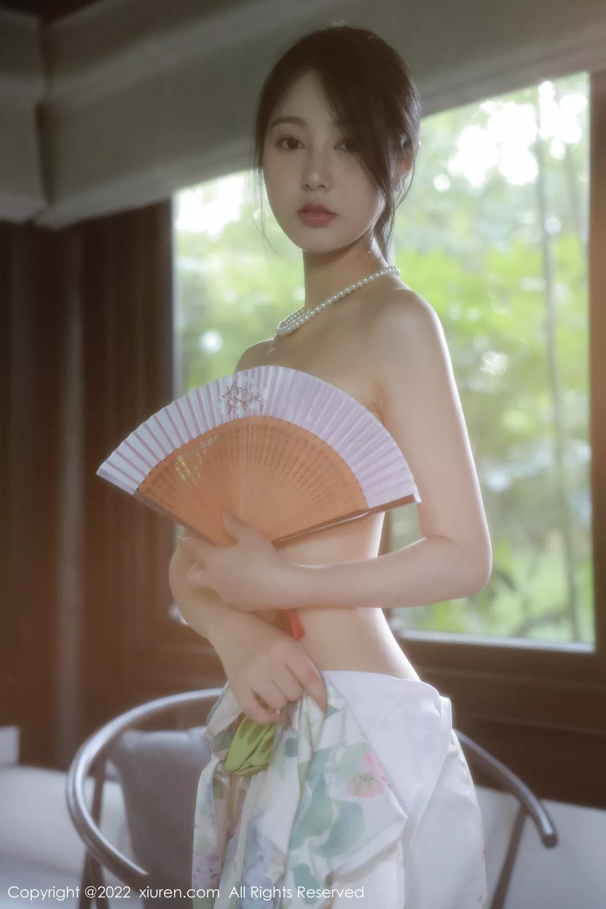 秀人集.com_[XiuRen秀人网]No.5514_模特谢晚晚性感白色带花纹长裙配原色丝袜秀完美身材诱惑写真111P