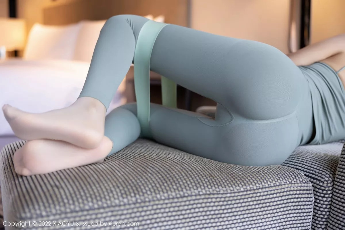 秀人集.com_[XiaoYu画语界]Vol.857_女神王馨瑶yanni健身所场绿灰色运动服半脱秀完美身材诱惑写真85P