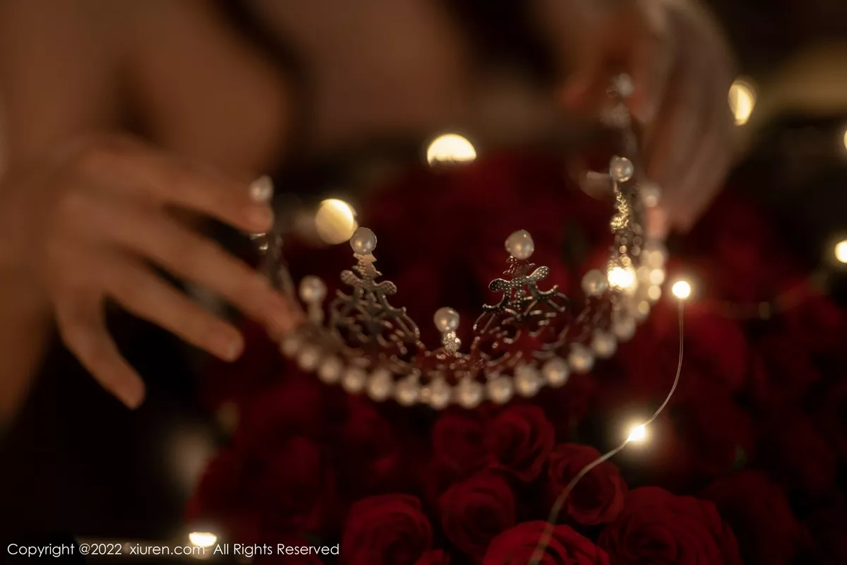 秀人集.com_[XiuRen秀人网]No.5552_模特婠婠么私房性感黑色露肩连衣裙配超薄黑丝秀曼妙身材写真74P