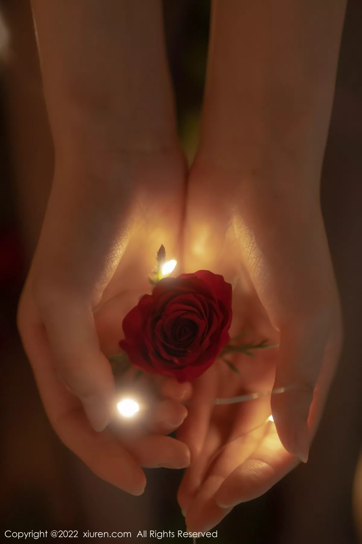 秀人集.com_[XiuRen秀人网]No.5552_模特婠婠么私房性感黑色露肩连衣裙配超薄黑丝秀曼妙身材写真74P