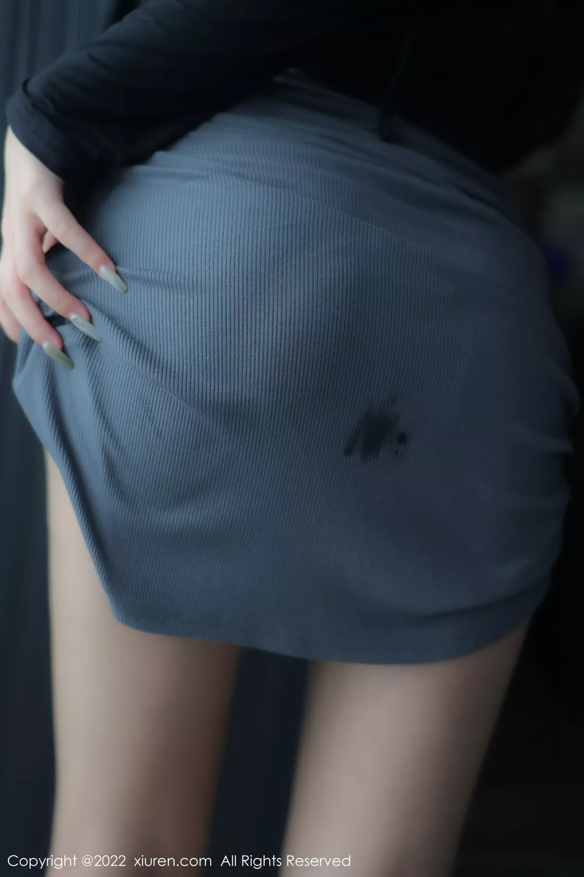 秀人集.com_[XiuRen秀人网]No.5553_新人模特顾楚楚maily性感深灰色吊带裙配诱人灰丝完美诱惑写真96P