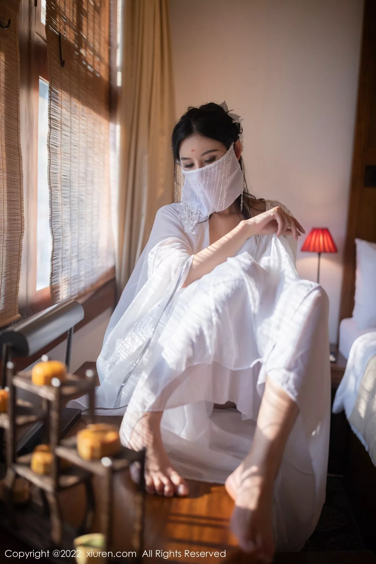 秀人集.com_[XiuRen秀人网]No.5573_模特就是阿朱啊嫦娥装扮中秋主题白色服饰秀曼妙身姿诱惑写真85P