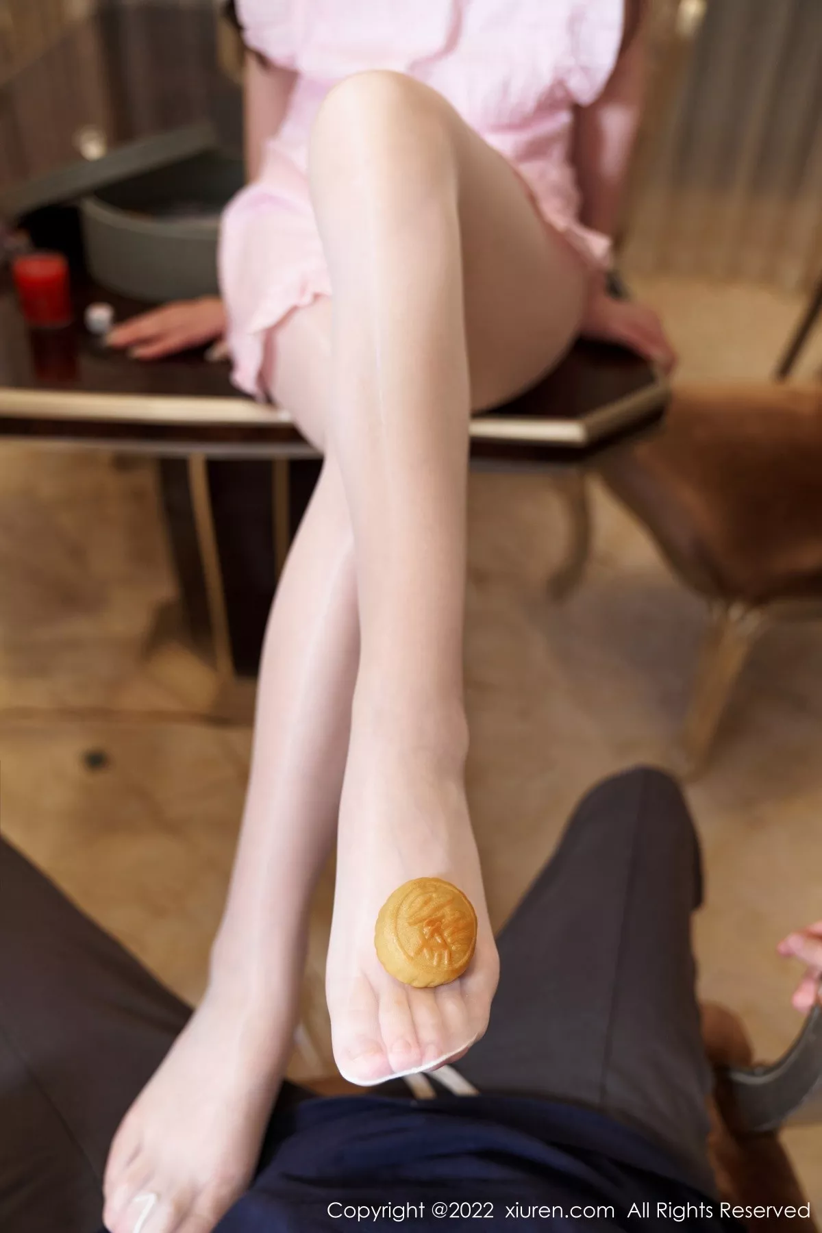 秀人集.com_[XiuRen秀人网]No.5574_模特周于希Sally性感粉色女仆裙配超薄肉丝秀完美身材诱惑写真85P