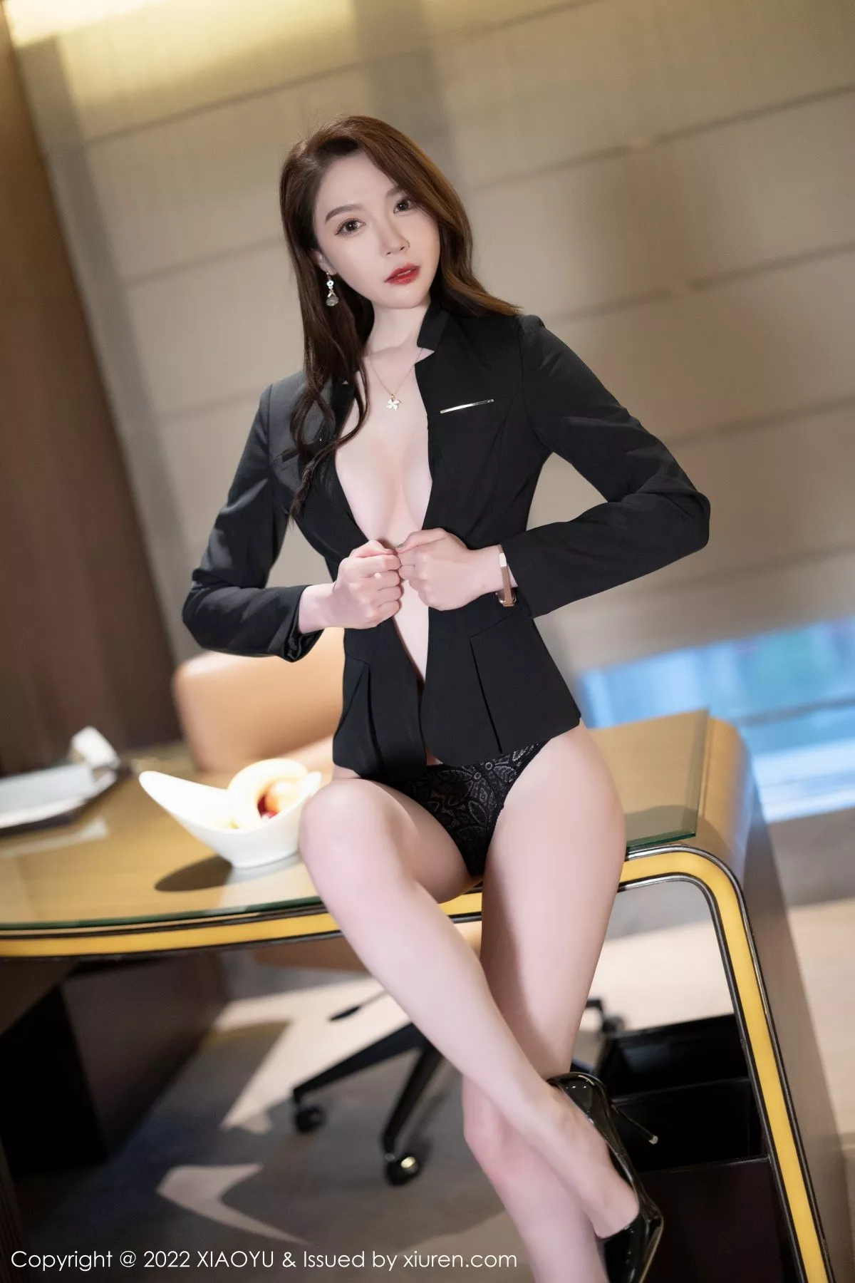 秀人集.com_[XiaoYu画语界]Vol.863_模特梦心玥脱性感深色职业装露蕾丝内衣超薄黑丝完美诱惑写真101P