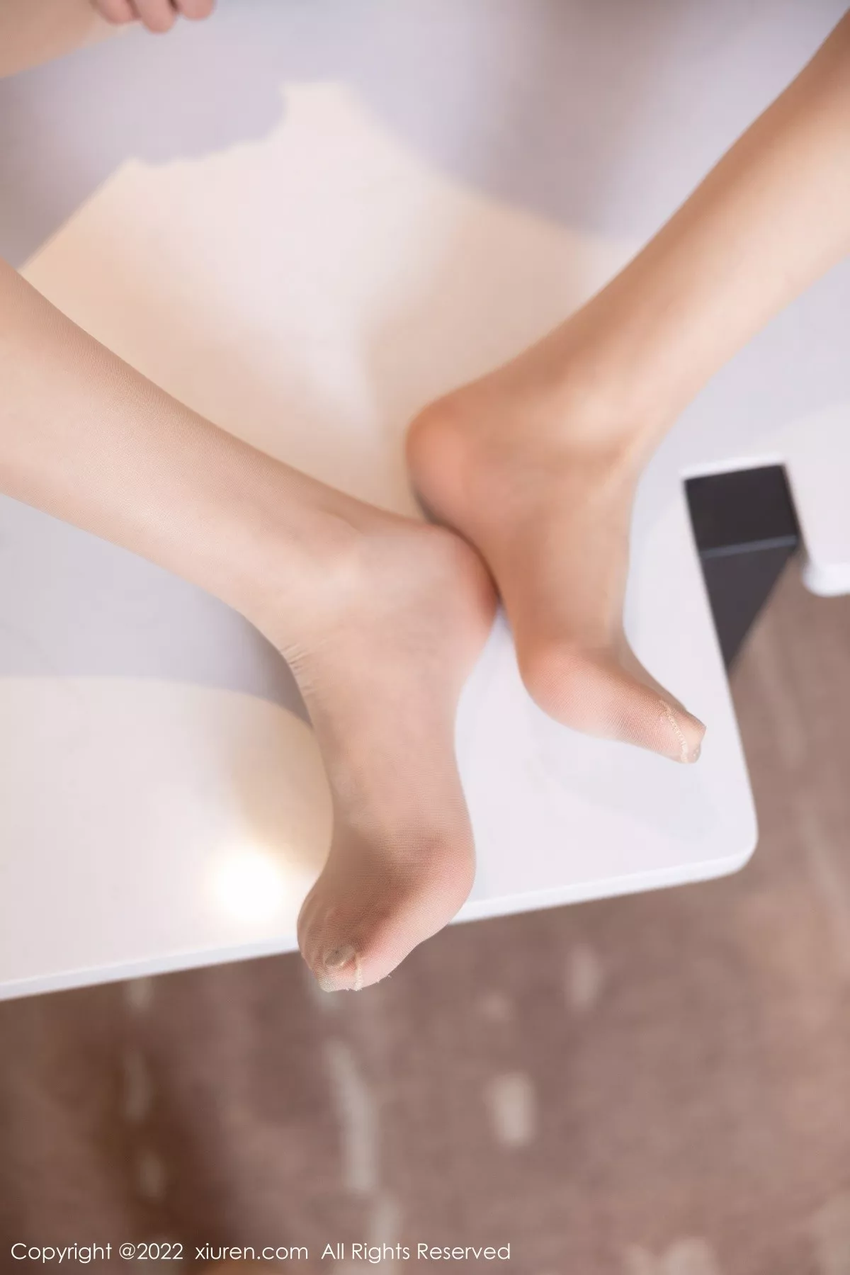 秀人集.com_[XiuRen秀人网]No.5592_模特程开心脱性感米色图案旗袍露灰色内衣配超薄肉丝诱惑写真76P