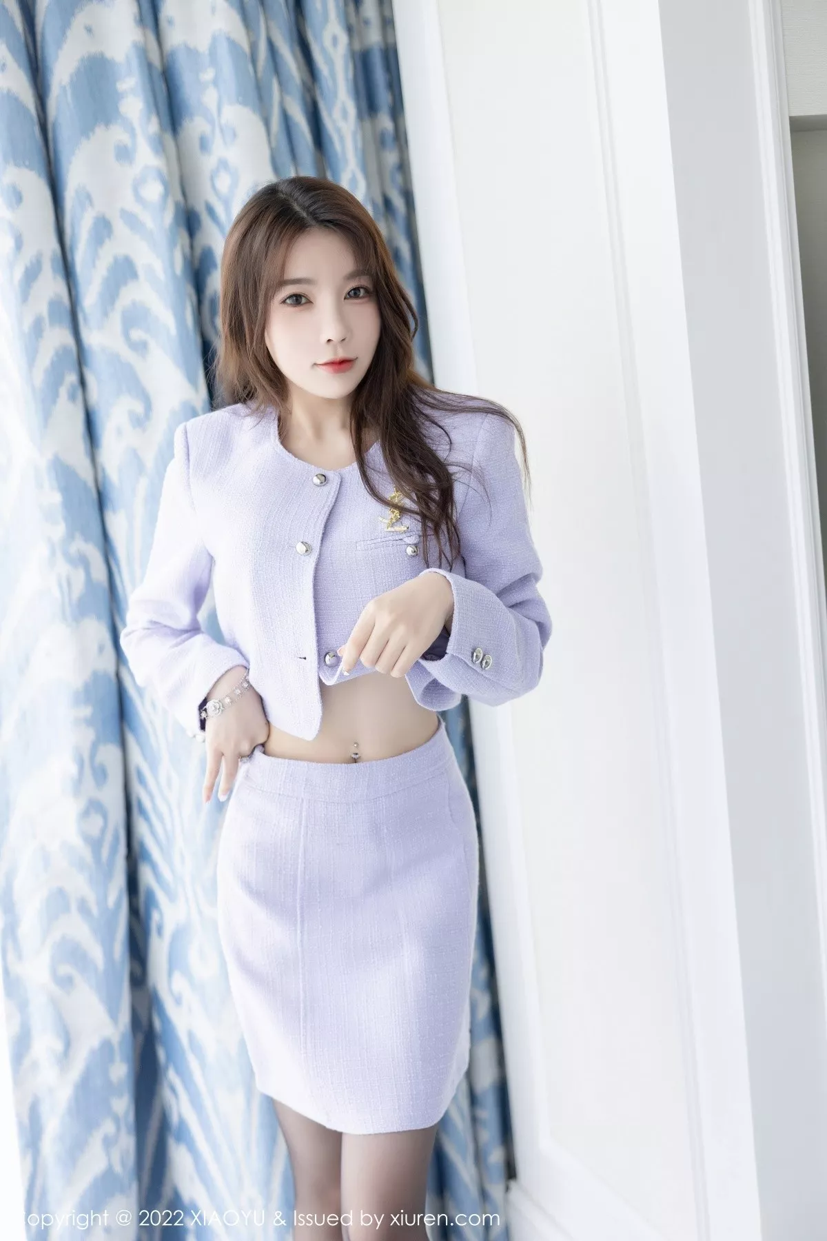 秀人集.com_[XiaoYu画语界]Vol.864_女神徐莉芝Booty杭州旅拍脱淡紫色套装露性感内衣完美诱惑写真100P